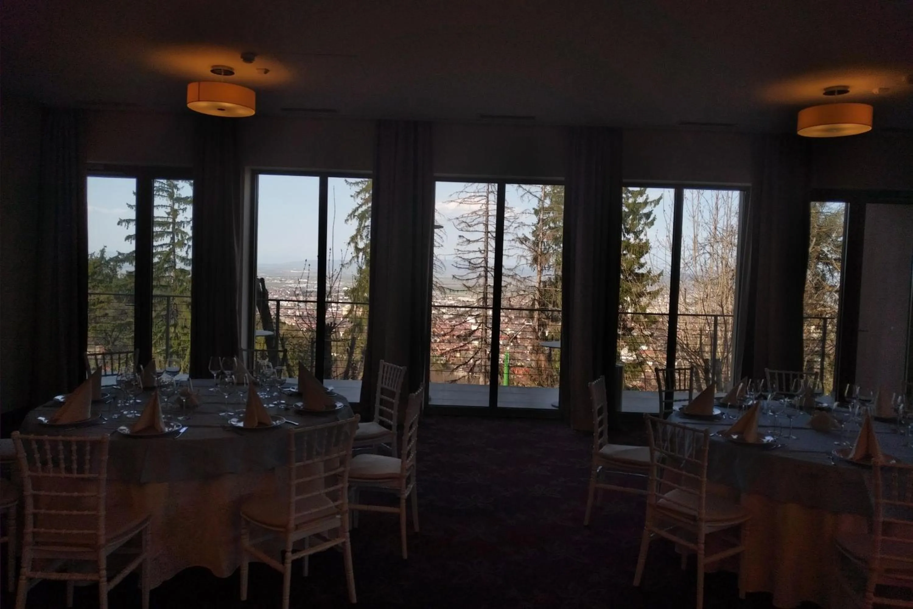 Restaurant/places to eat in Grand Hotel Belvedere