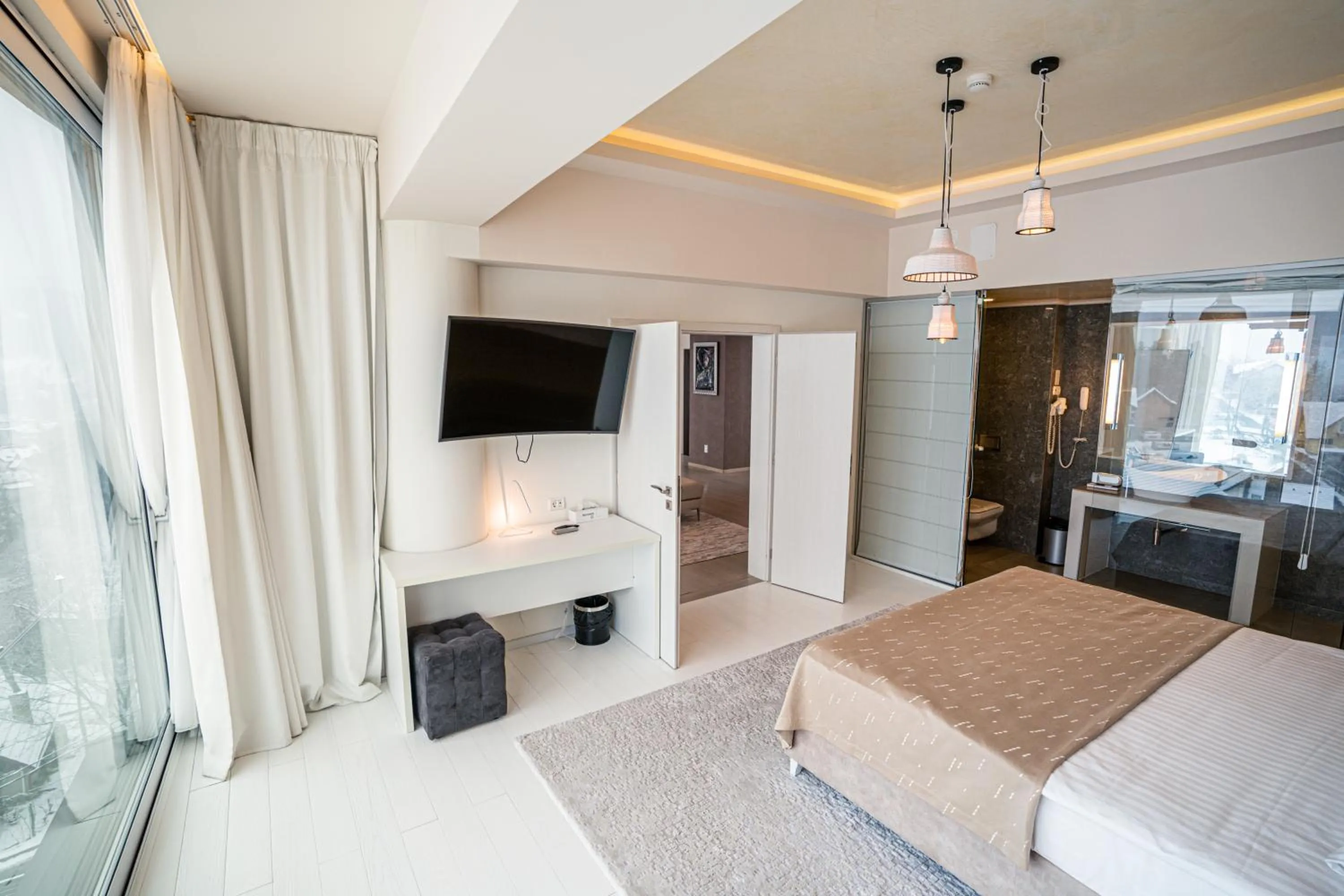 TV and multimedia, Bed in Grand Hotel Belvedere