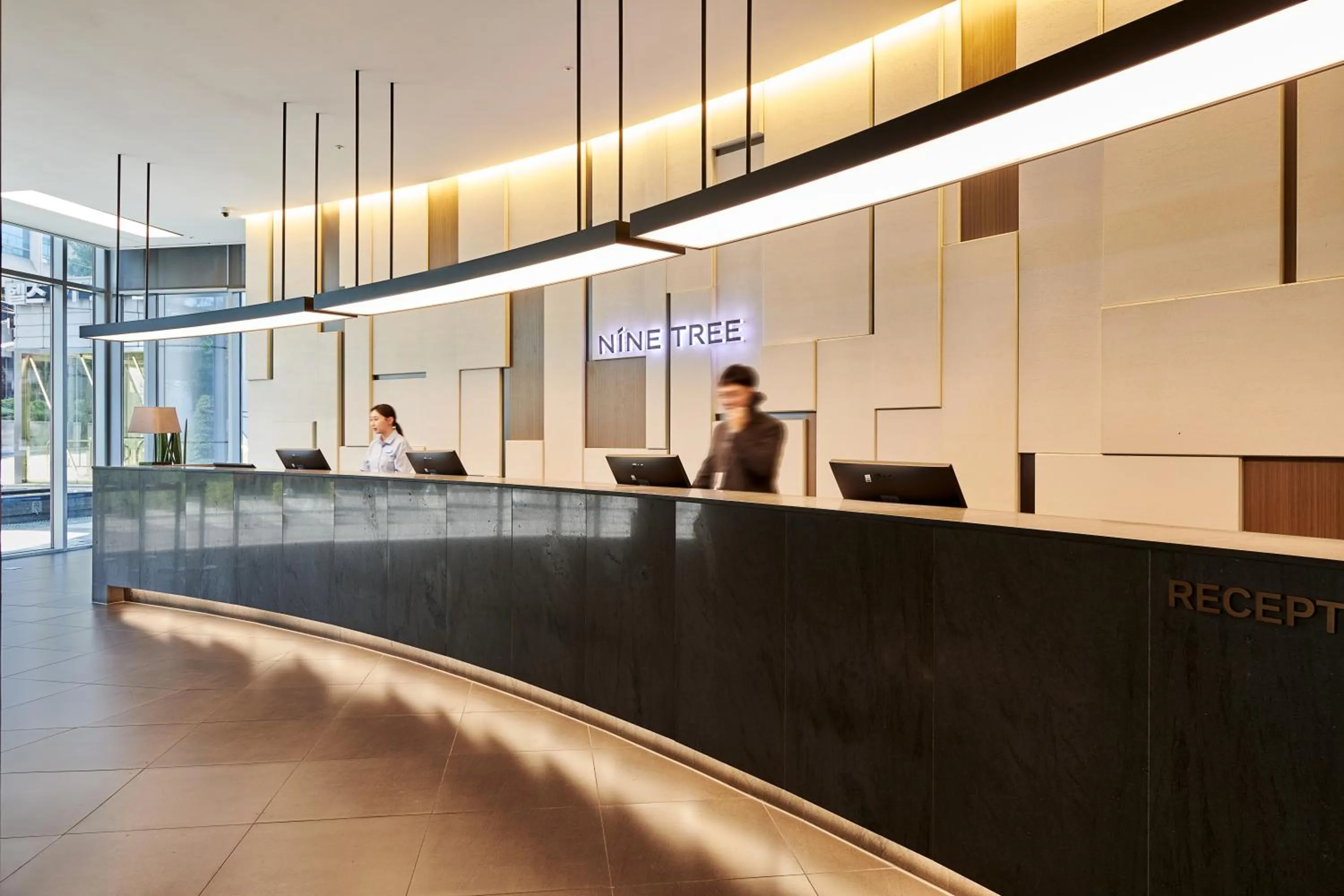 Lobby or reception in Nine Tree by Parnas Seoul Myeongdong 2
