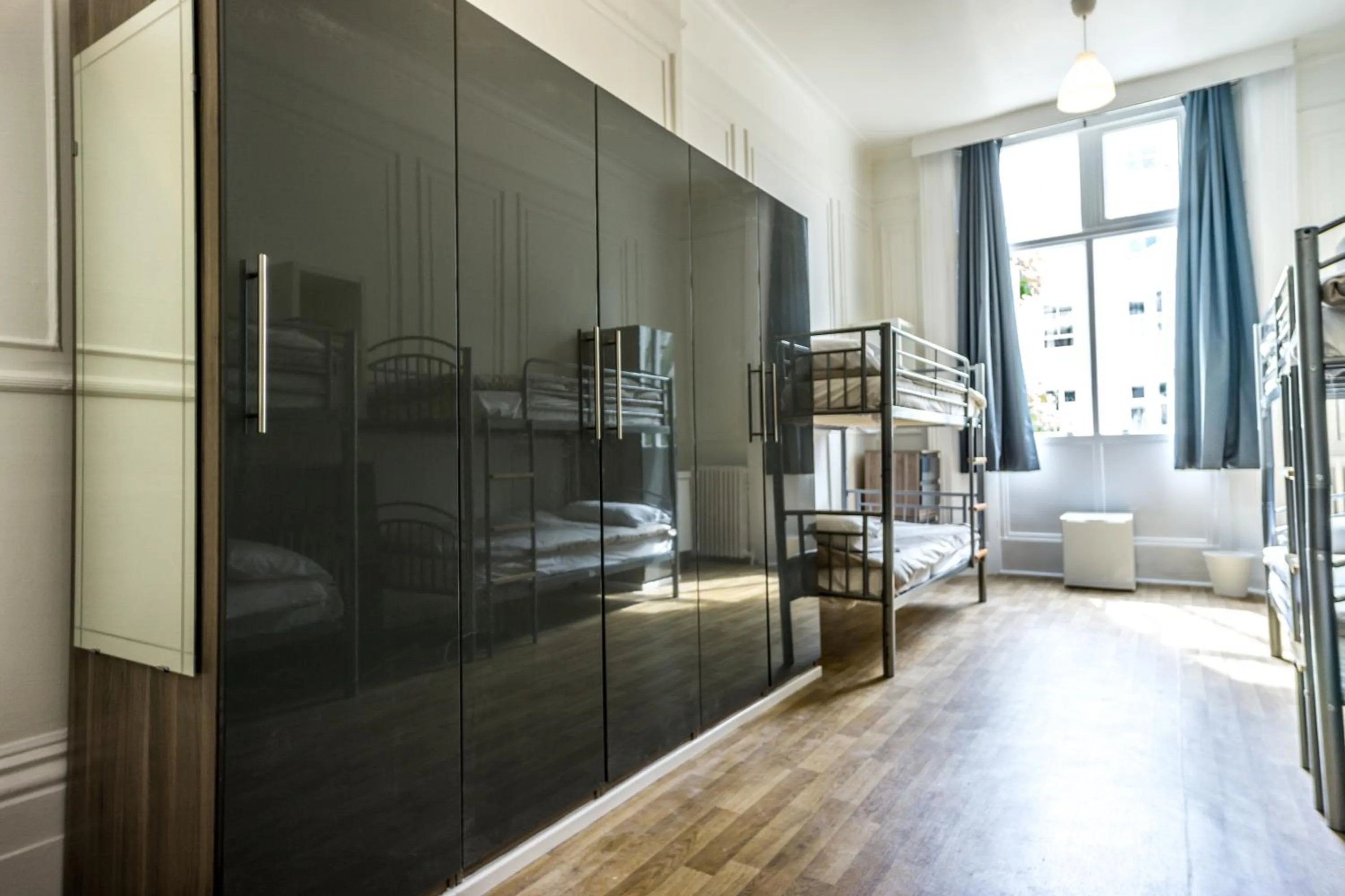 bunk bed, Bed in Sandeman-Allen Hostel (Bayswater)