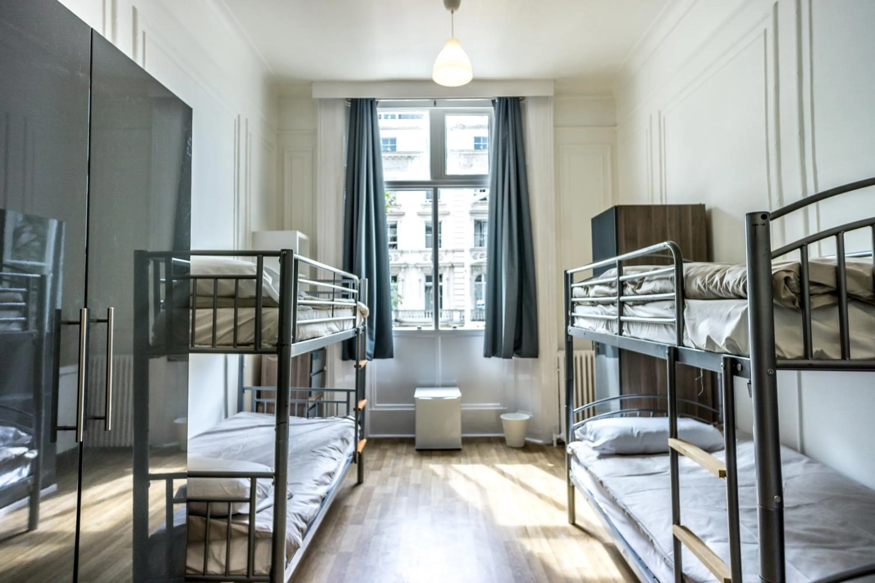 bunk bed, Bed in Sandeman-Allen Hostel (Bayswater)