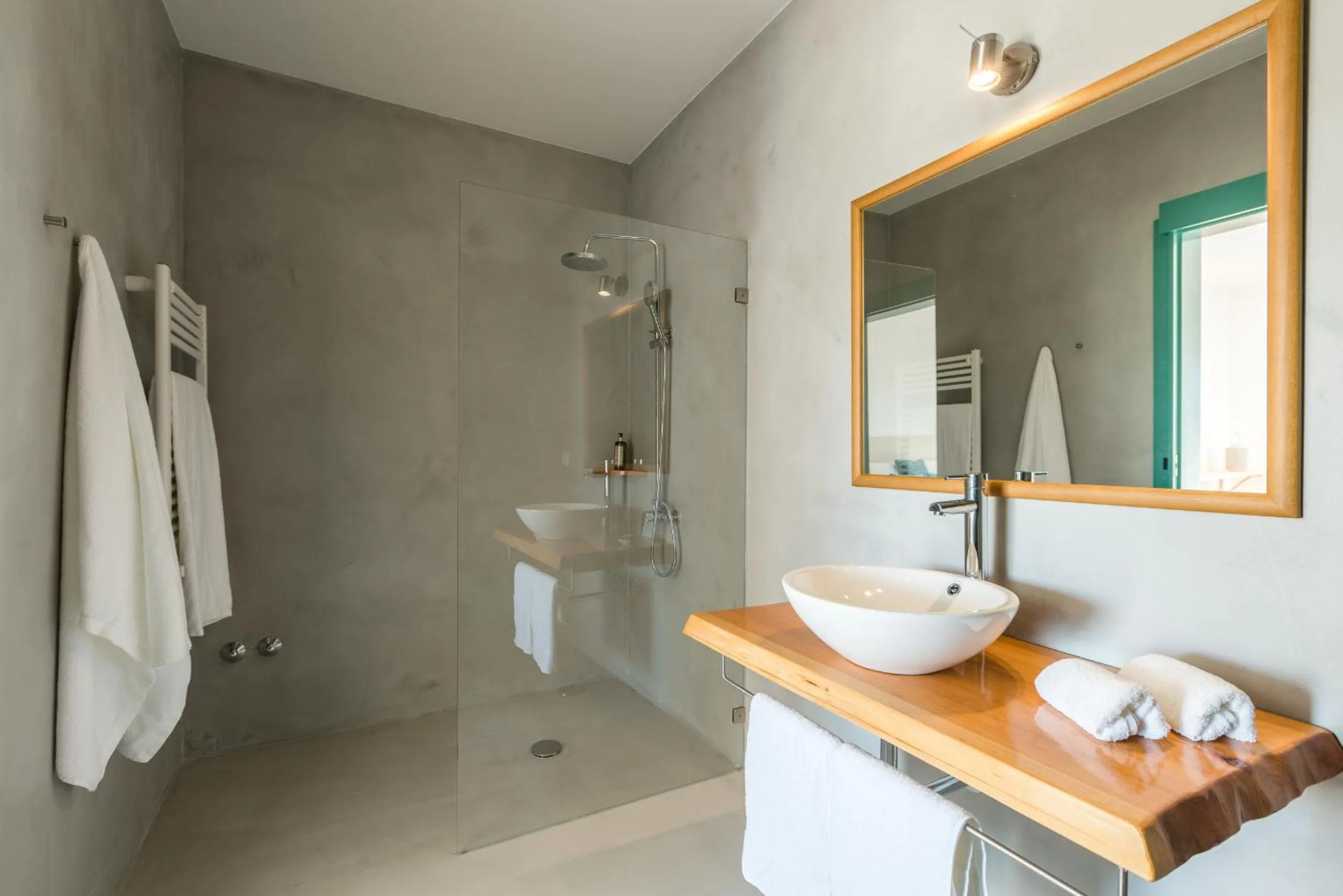 Bathroom in Eco Soul Ericeira Guesthouse - Adults Only