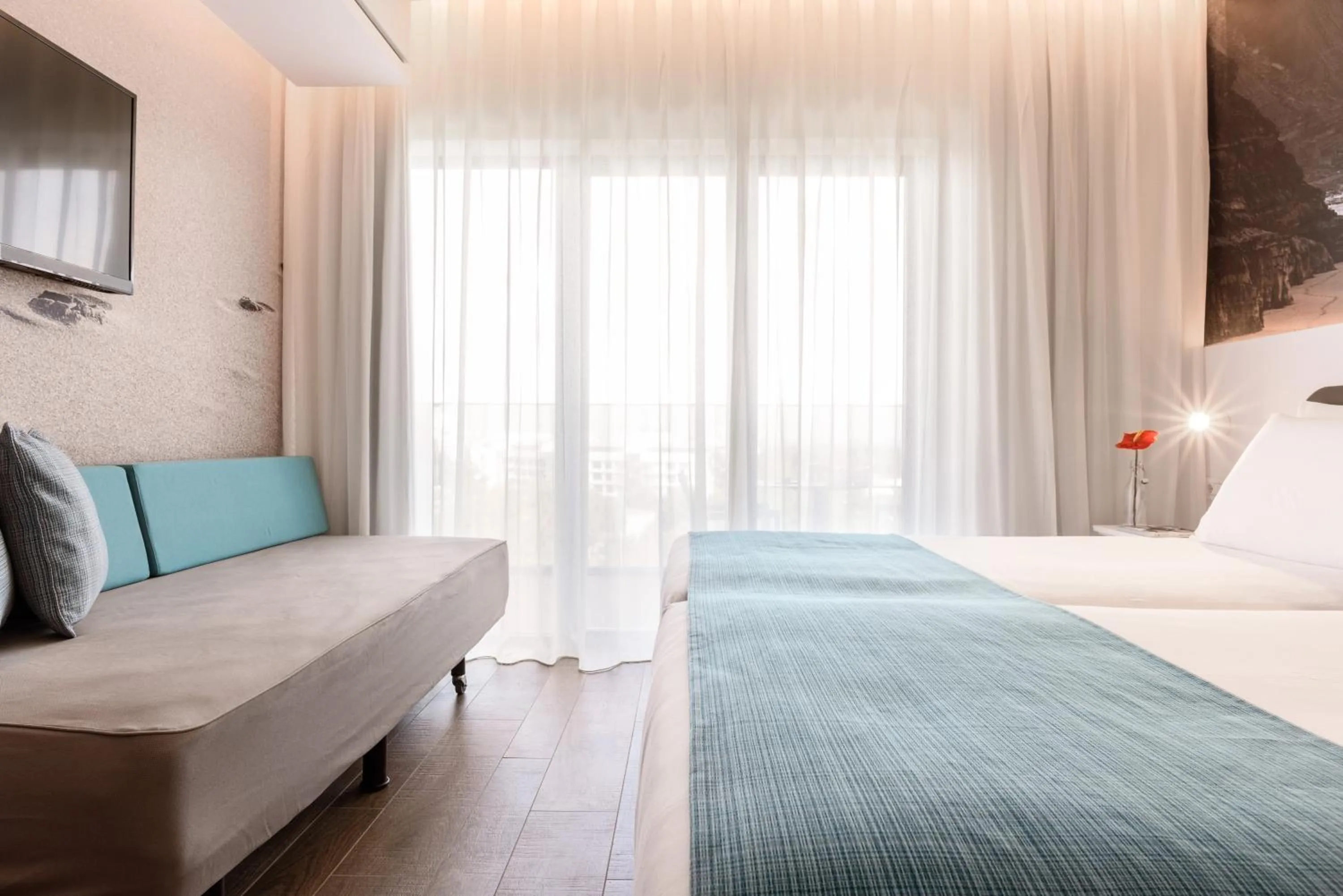 Bed in Eurostars Cascais