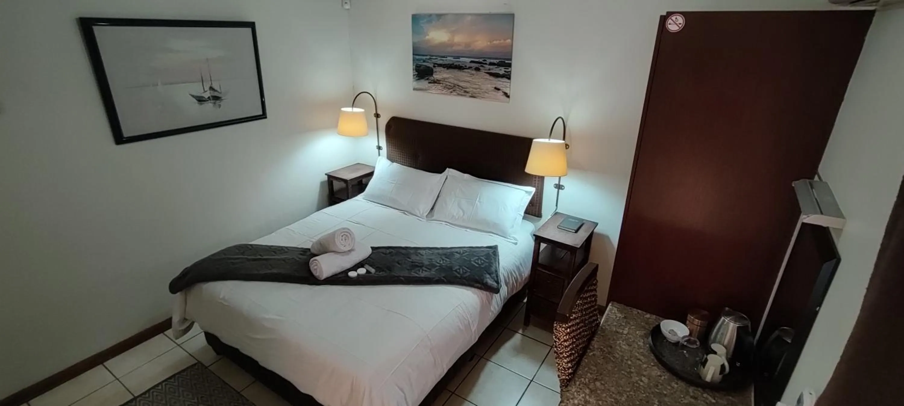 Bed in Premiere Guesthouse