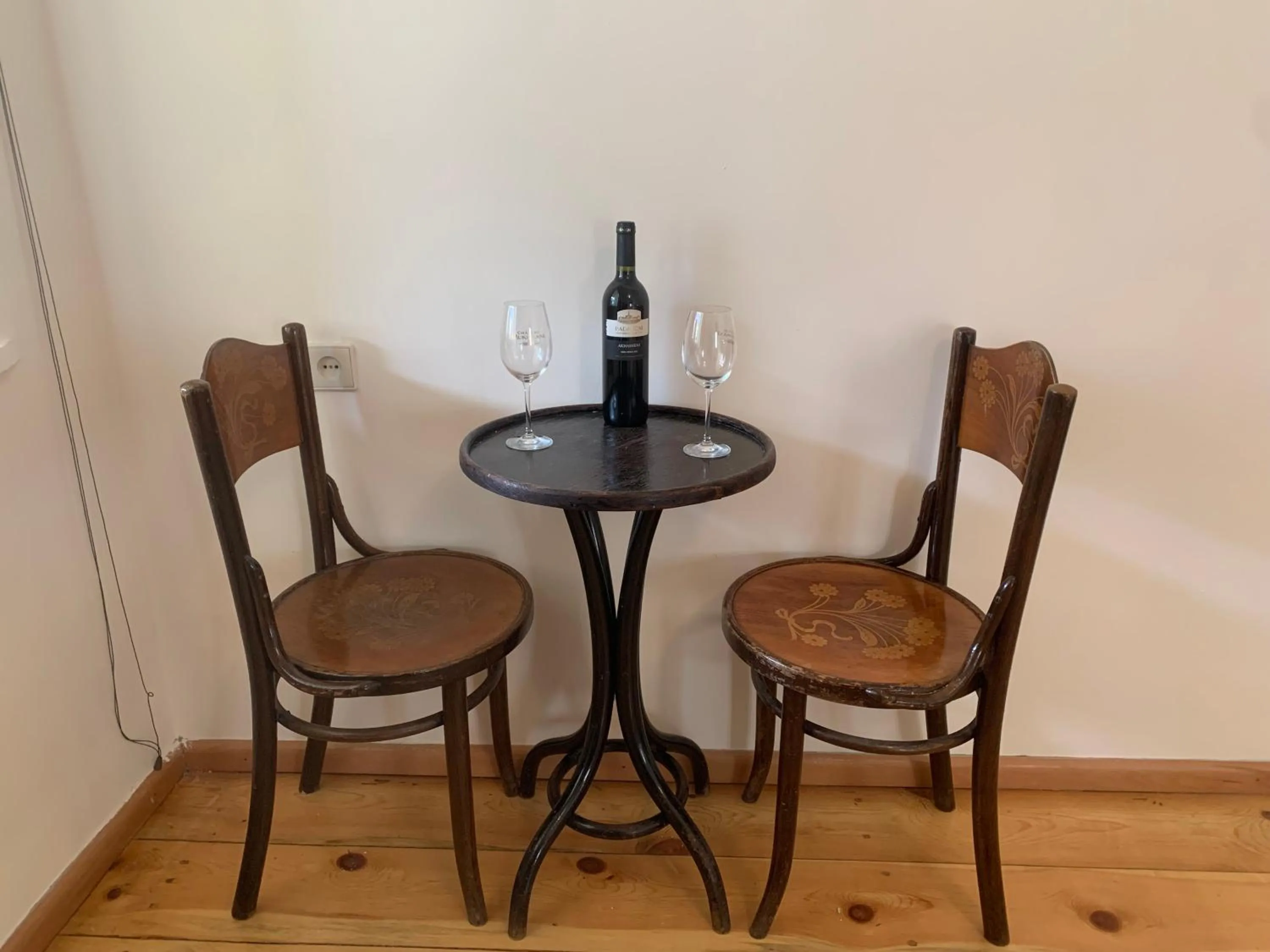 Seating area in Hotel Lemi