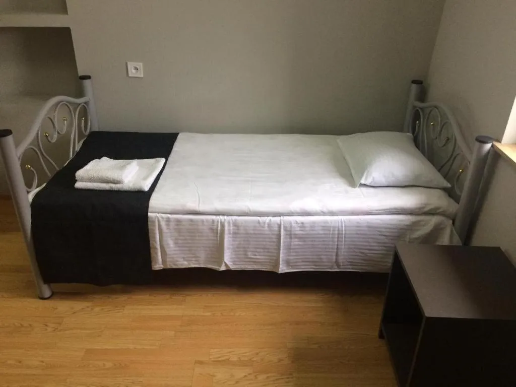 Bedroom in Hotel Lemi