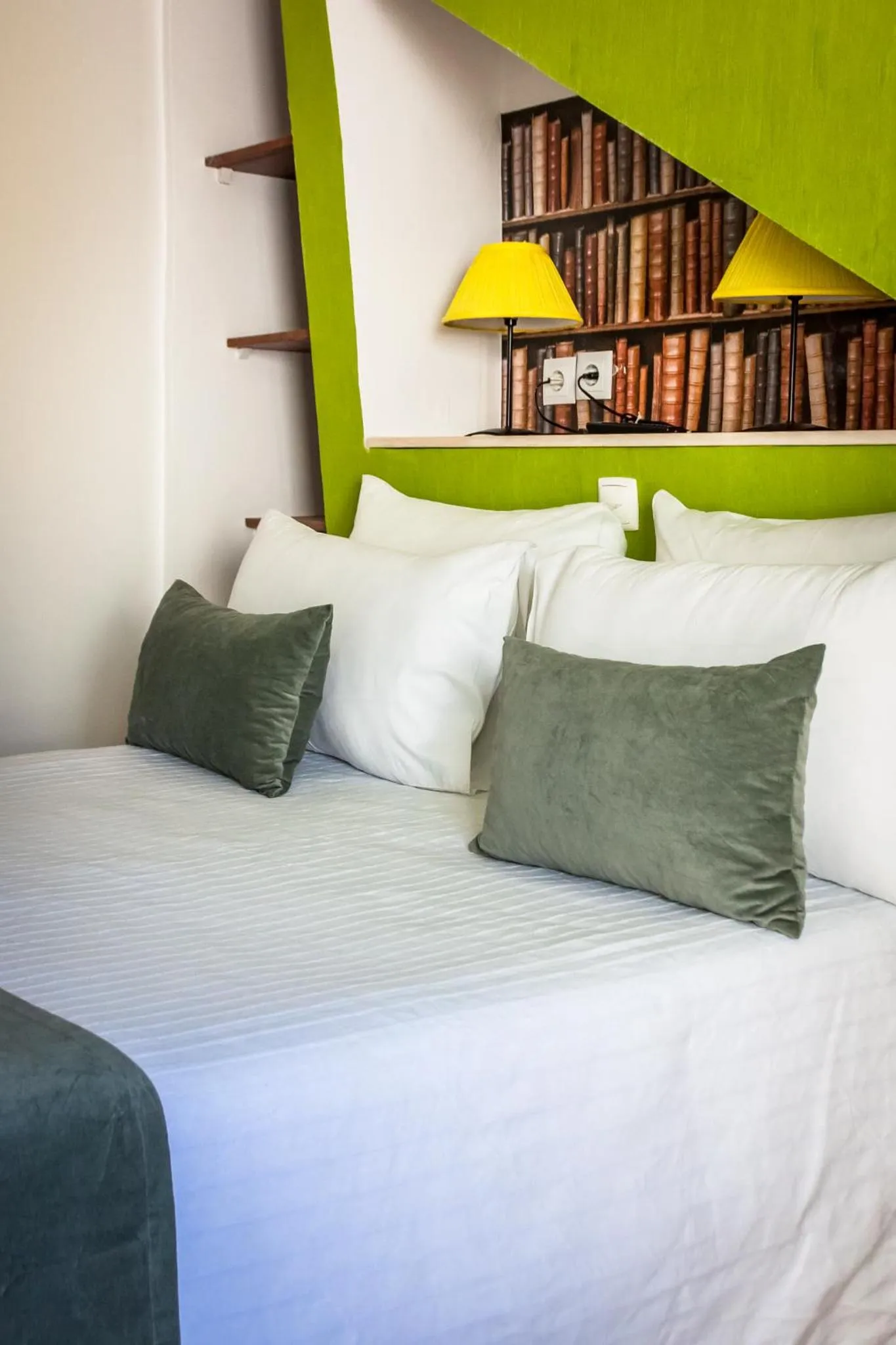 Bedroom, Bed in Anjo Azul