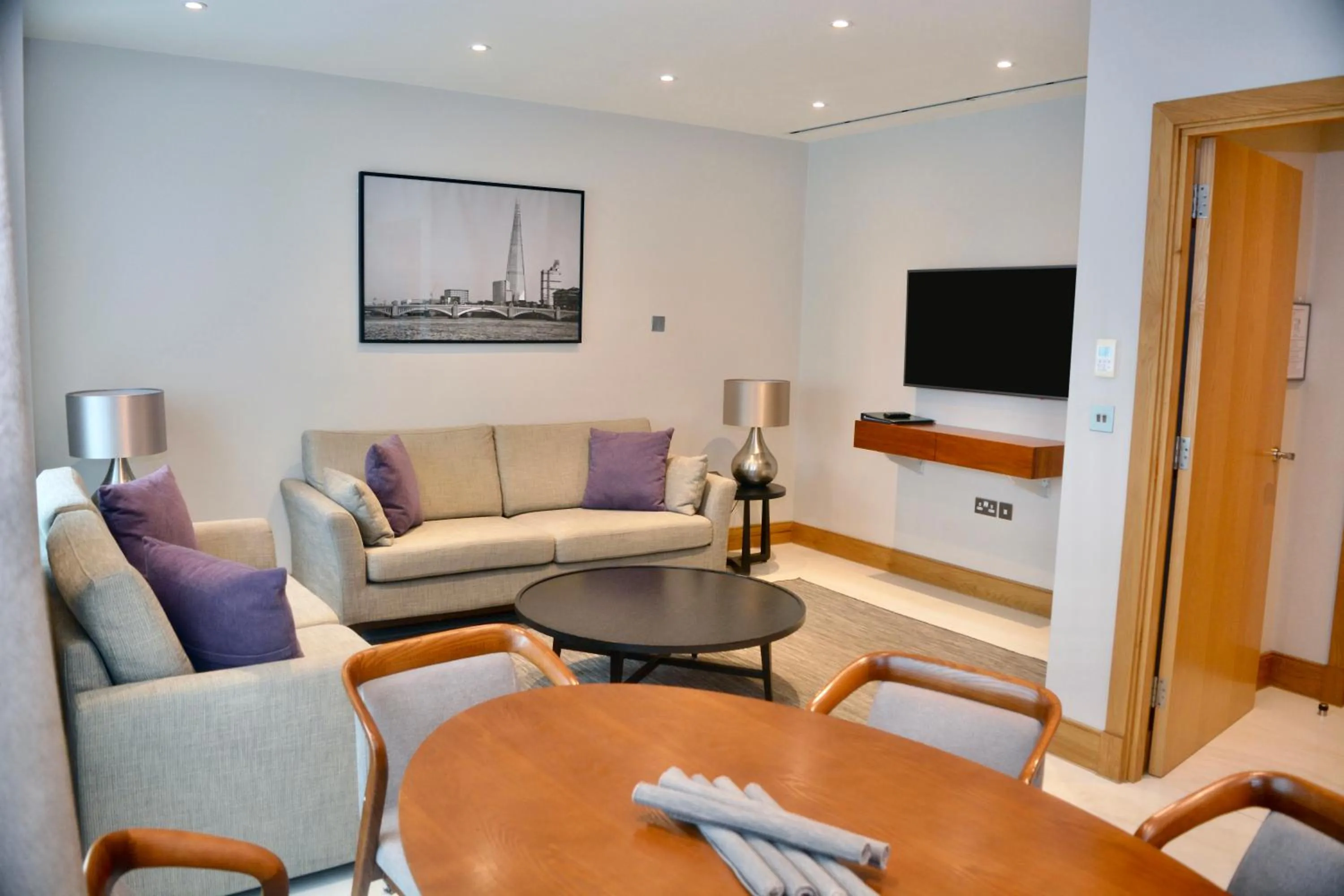 TV and multimedia in Sanctum Belsize Road