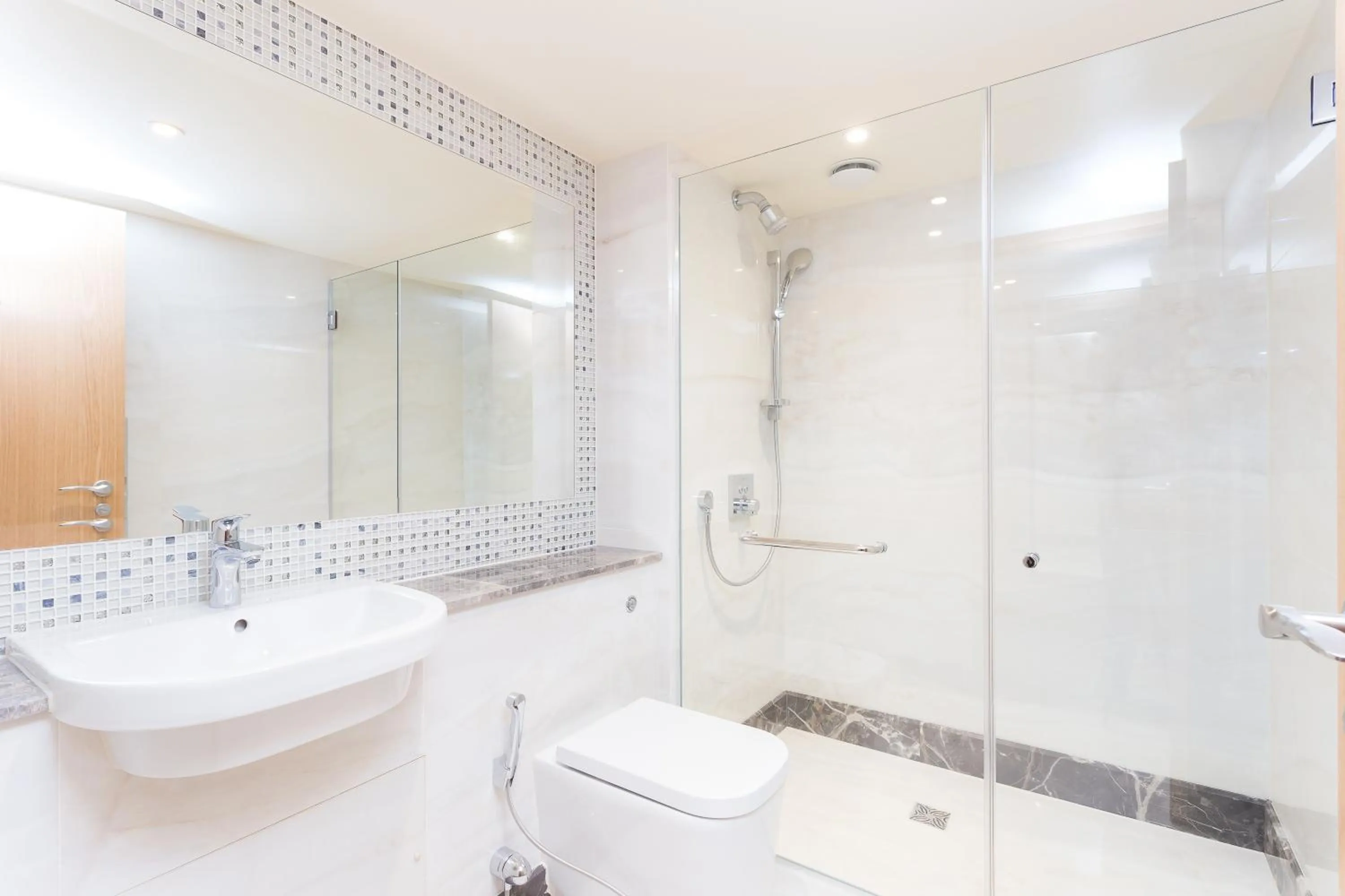 Shower in Sanctum Belsize Road