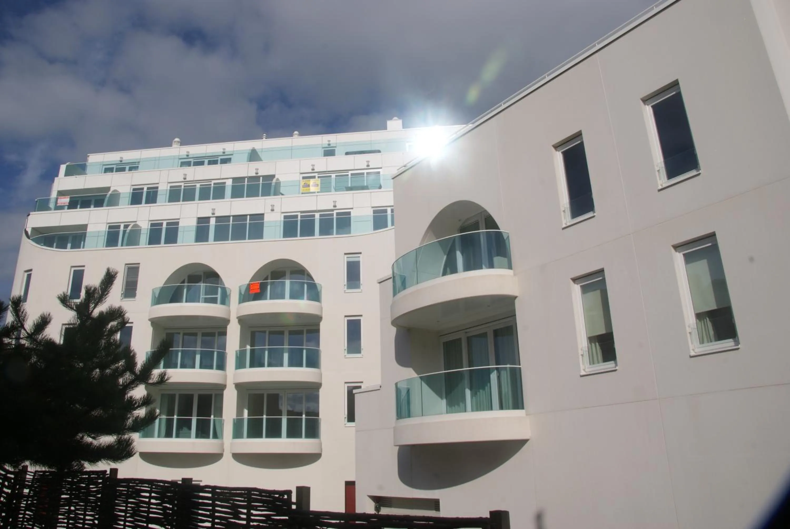 Facade/entrance in White Princess