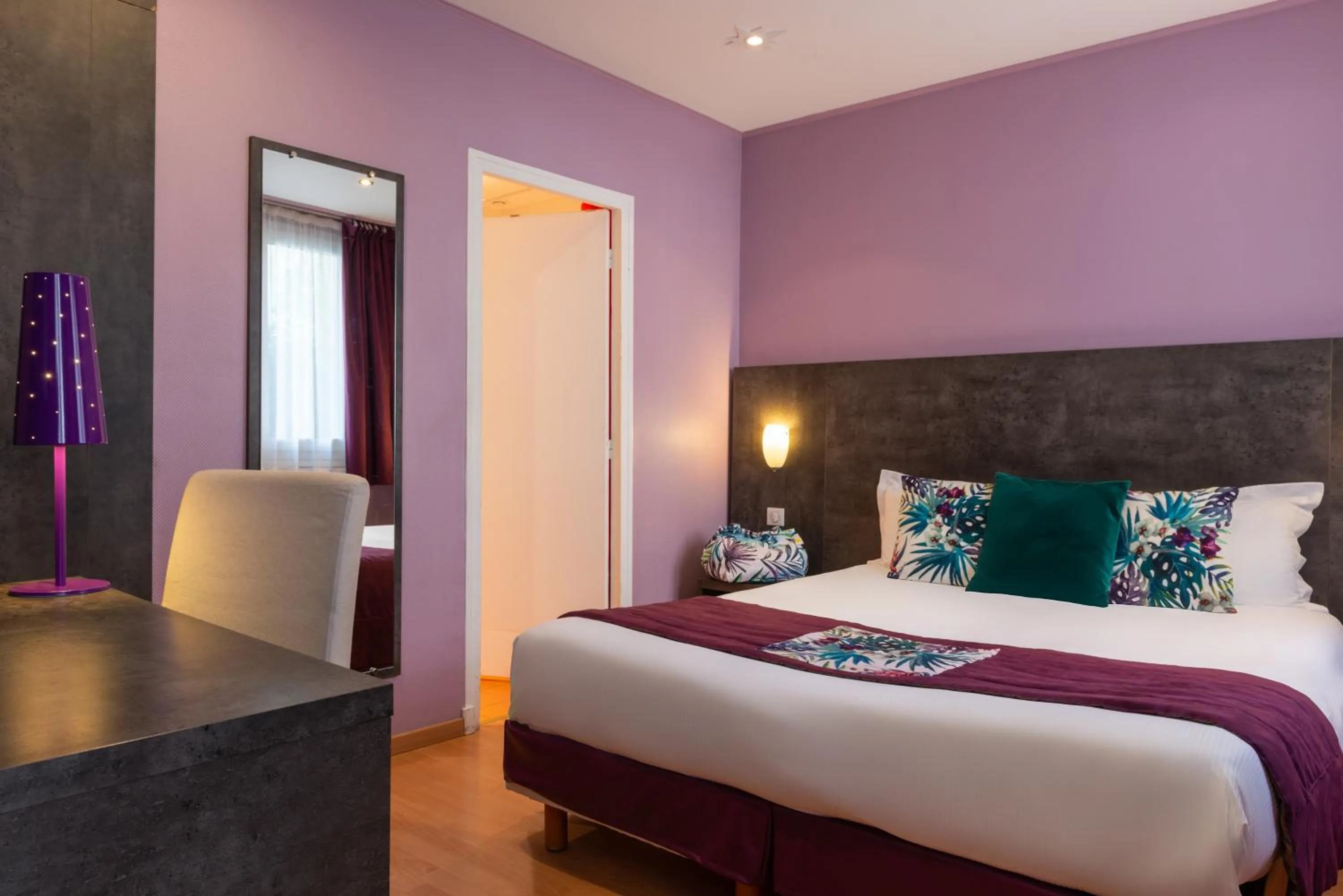 Bed in Hôtel de la Plage