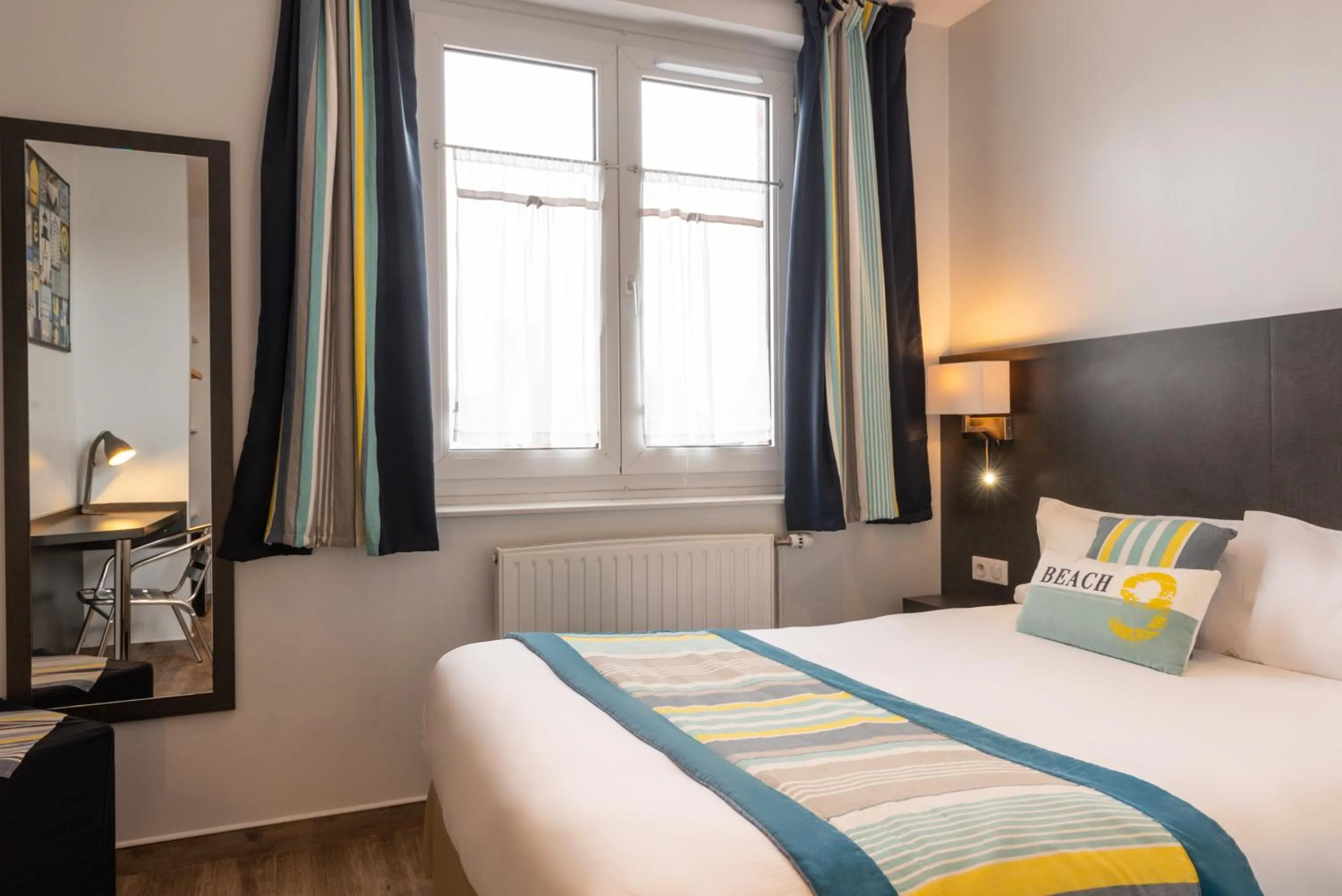 Bed in Hôtel de la Plage