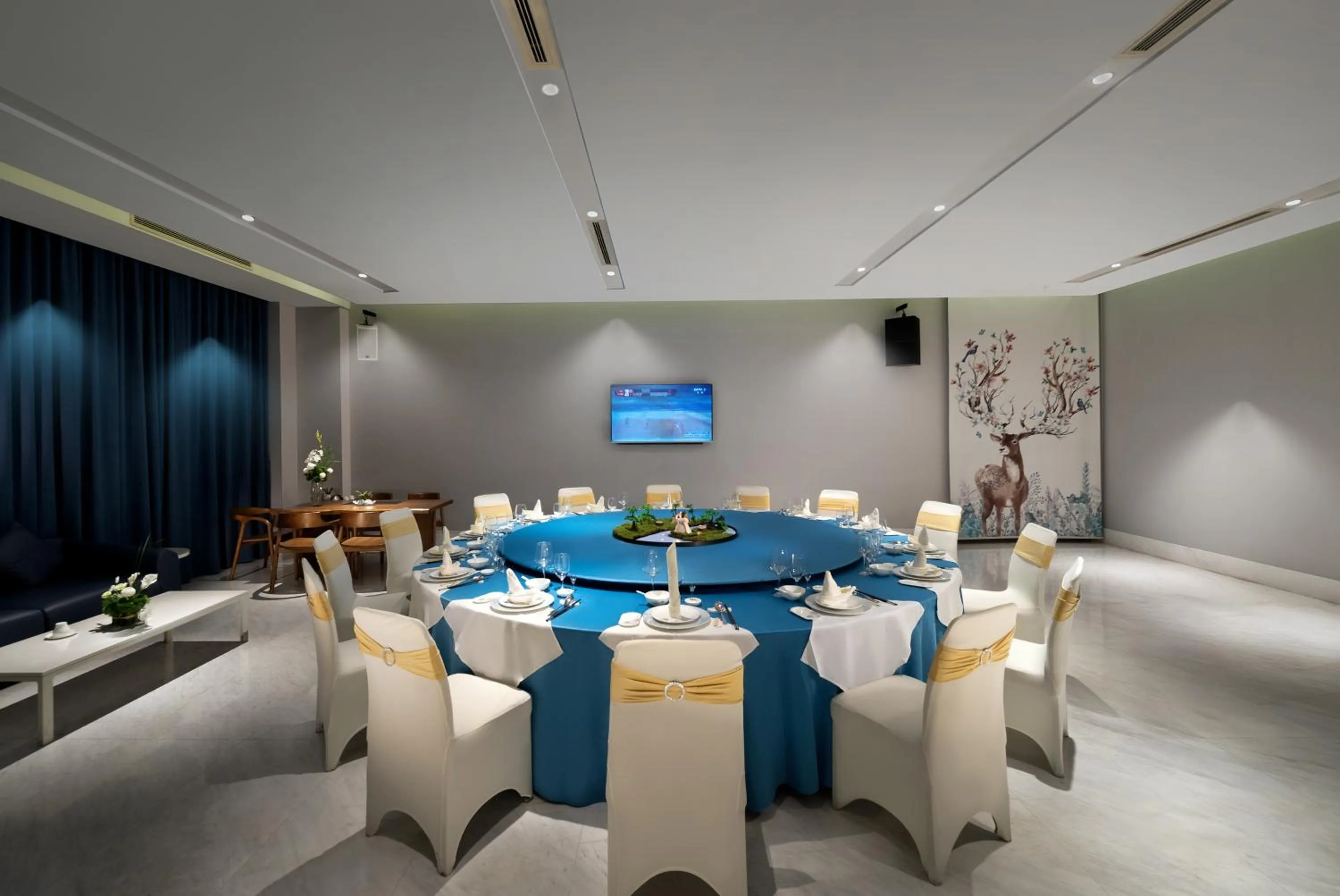 Restaurant/places to eat in Sanya Phoenix Airport Hotel