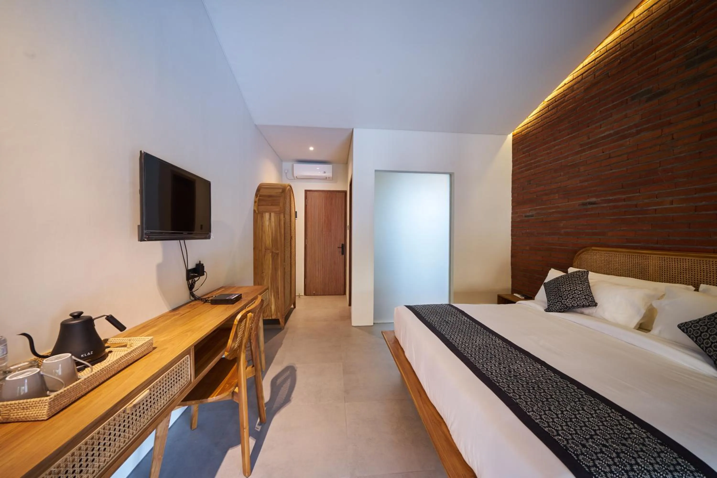 Photo of the whole room, Bed in Kubu Tropis