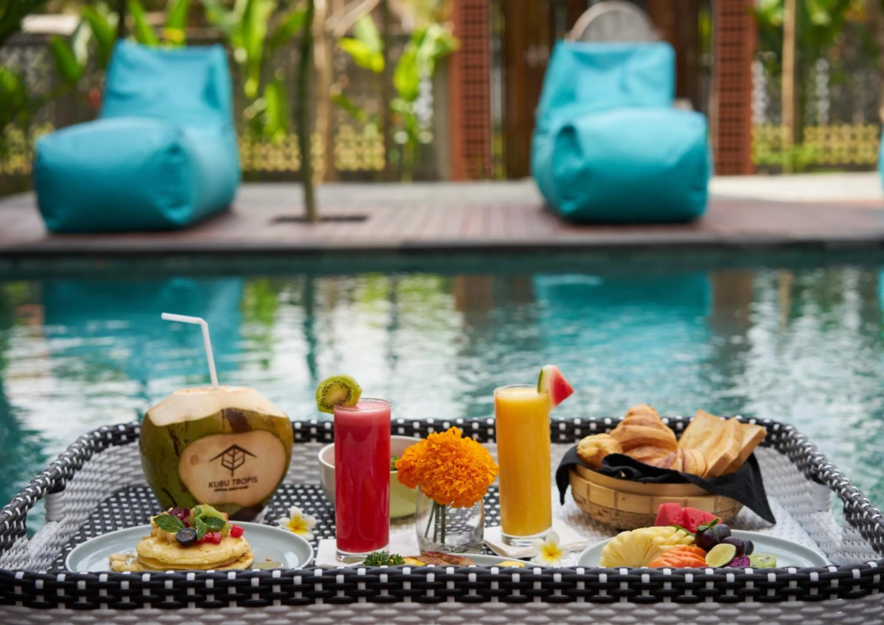 Food and drinks in Kubu Tropis