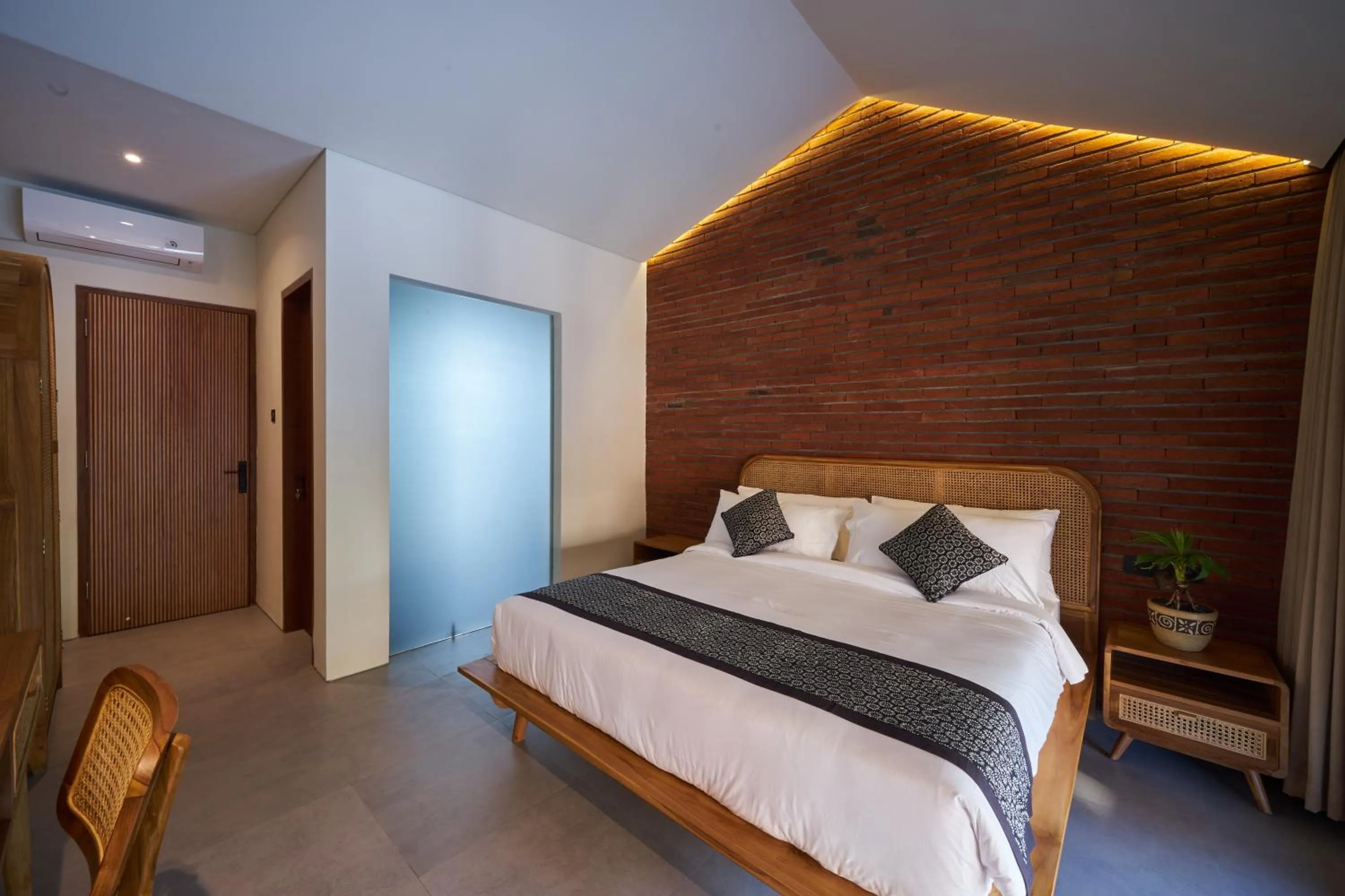 Photo of the whole room, Bed in Kubu Tropis