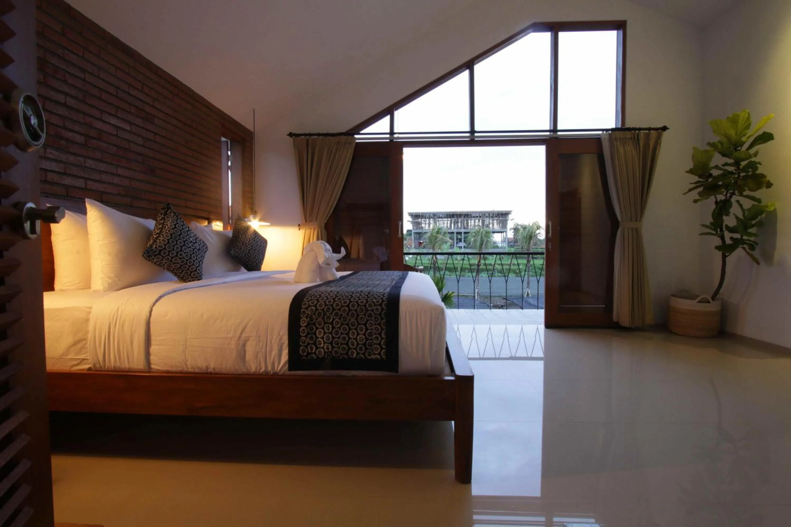 Photo of the whole room, Bed in Kubu Tropis