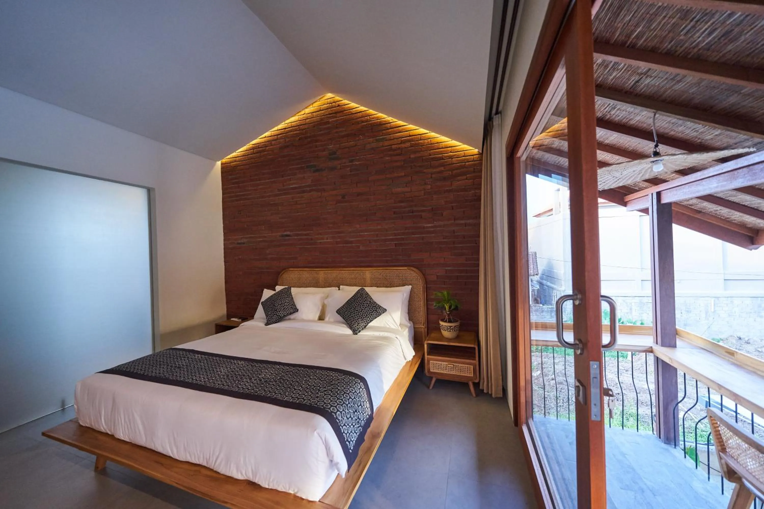 Photo of the whole room, Bed in Kubu Tropis