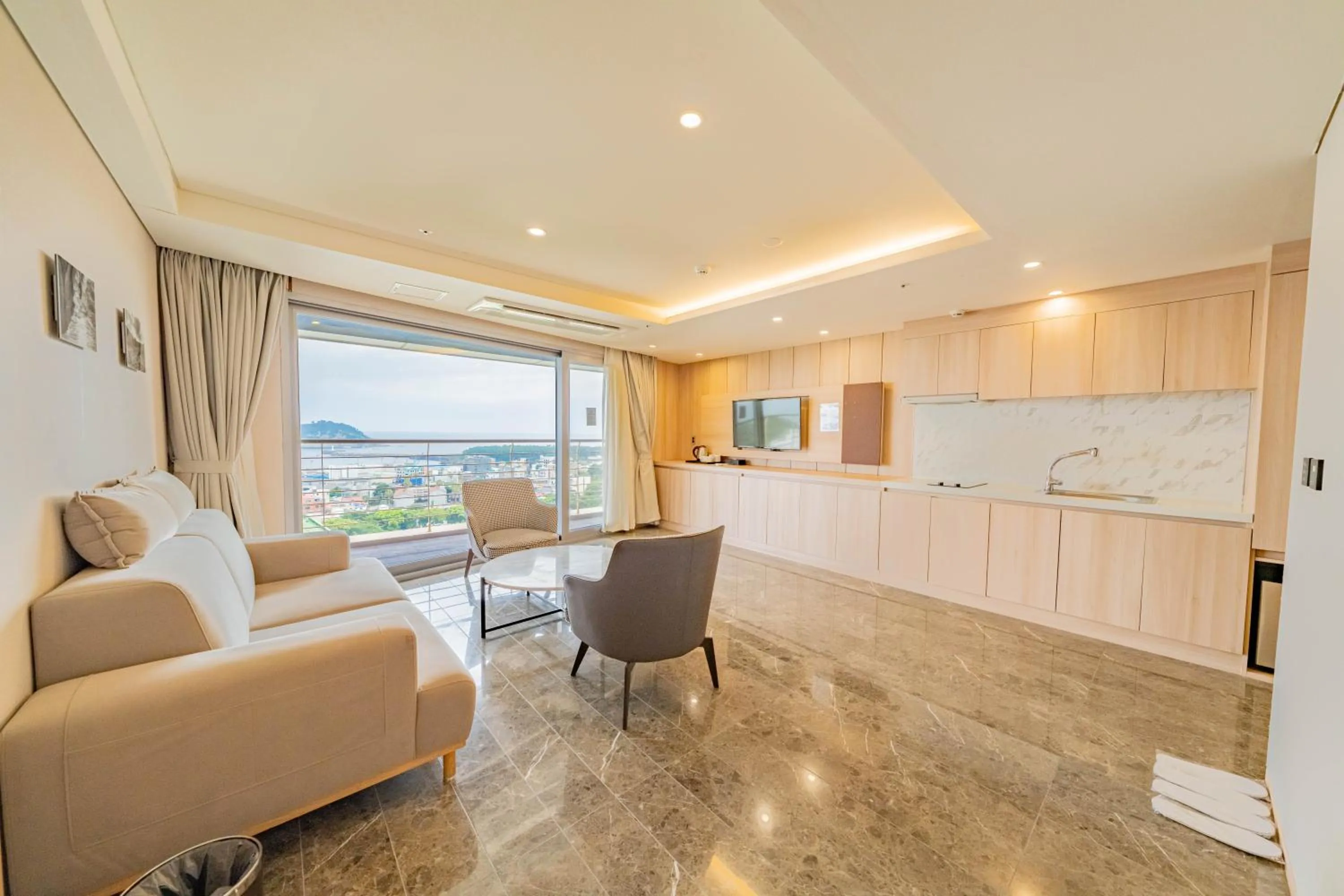 Hotel bridge Seogwipo