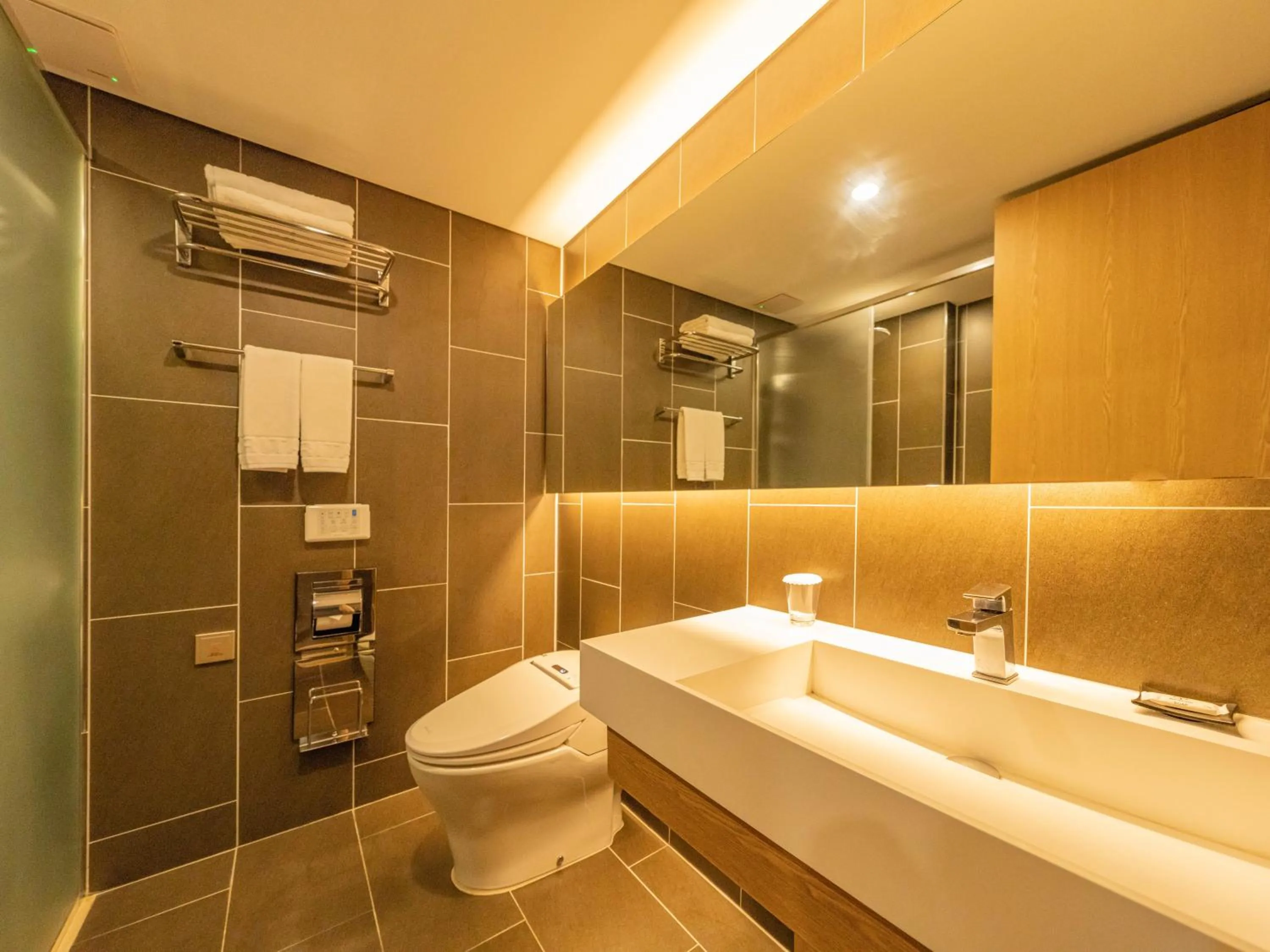 Hotel bridge Seogwipo