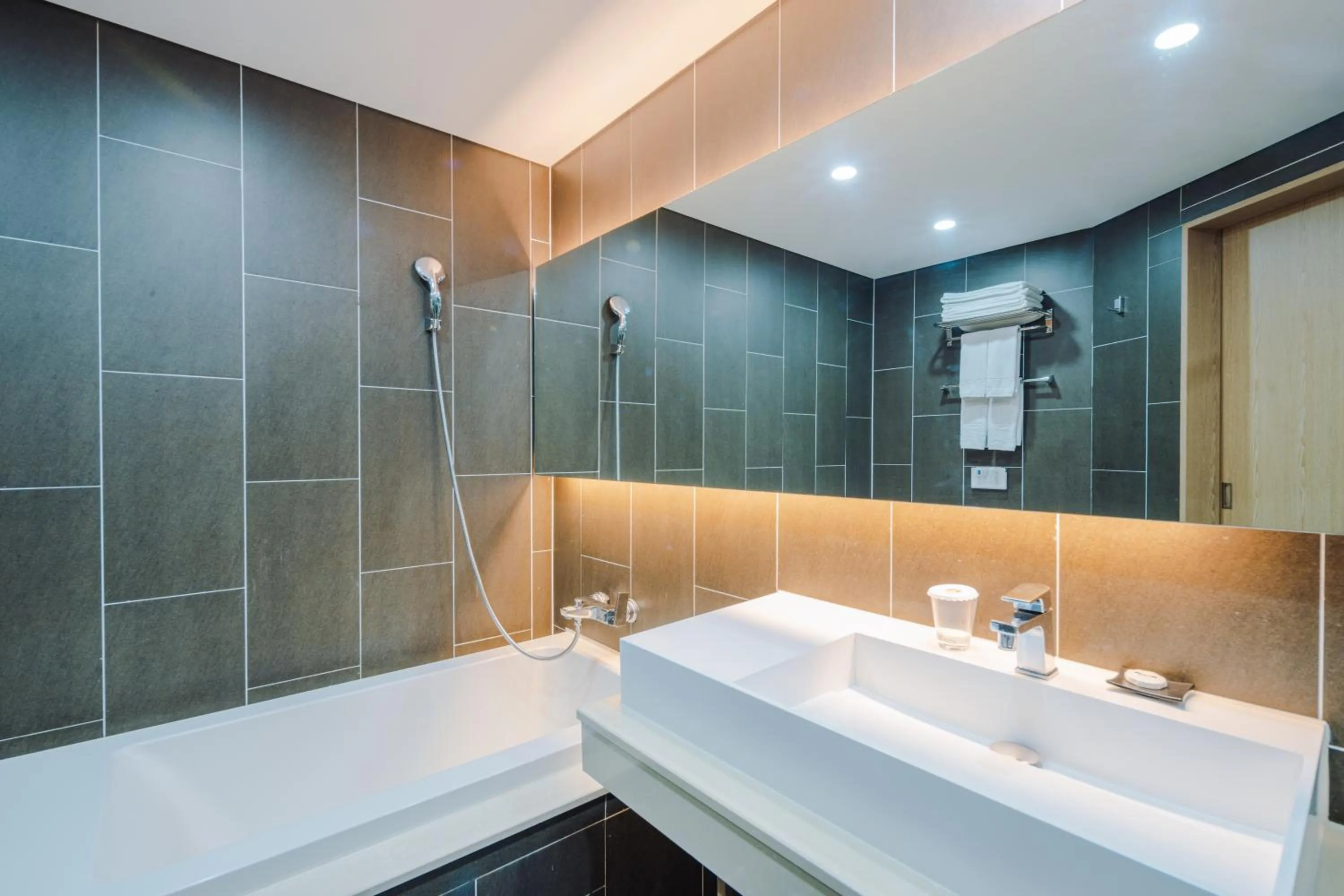 Hotel bridge Seogwipo