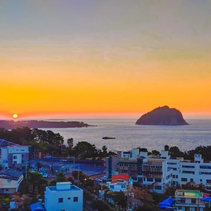 Hotel bridge Seogwipo