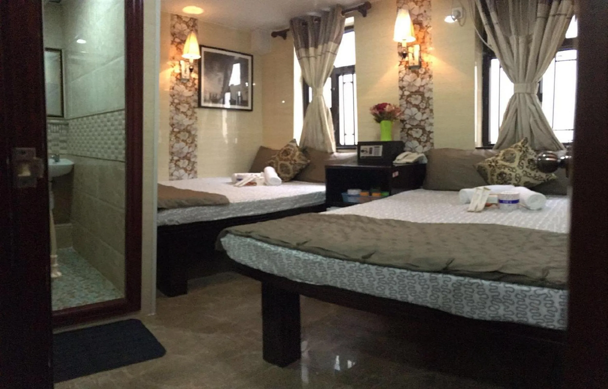 Decorative detail, Bed in Skystar Hostel