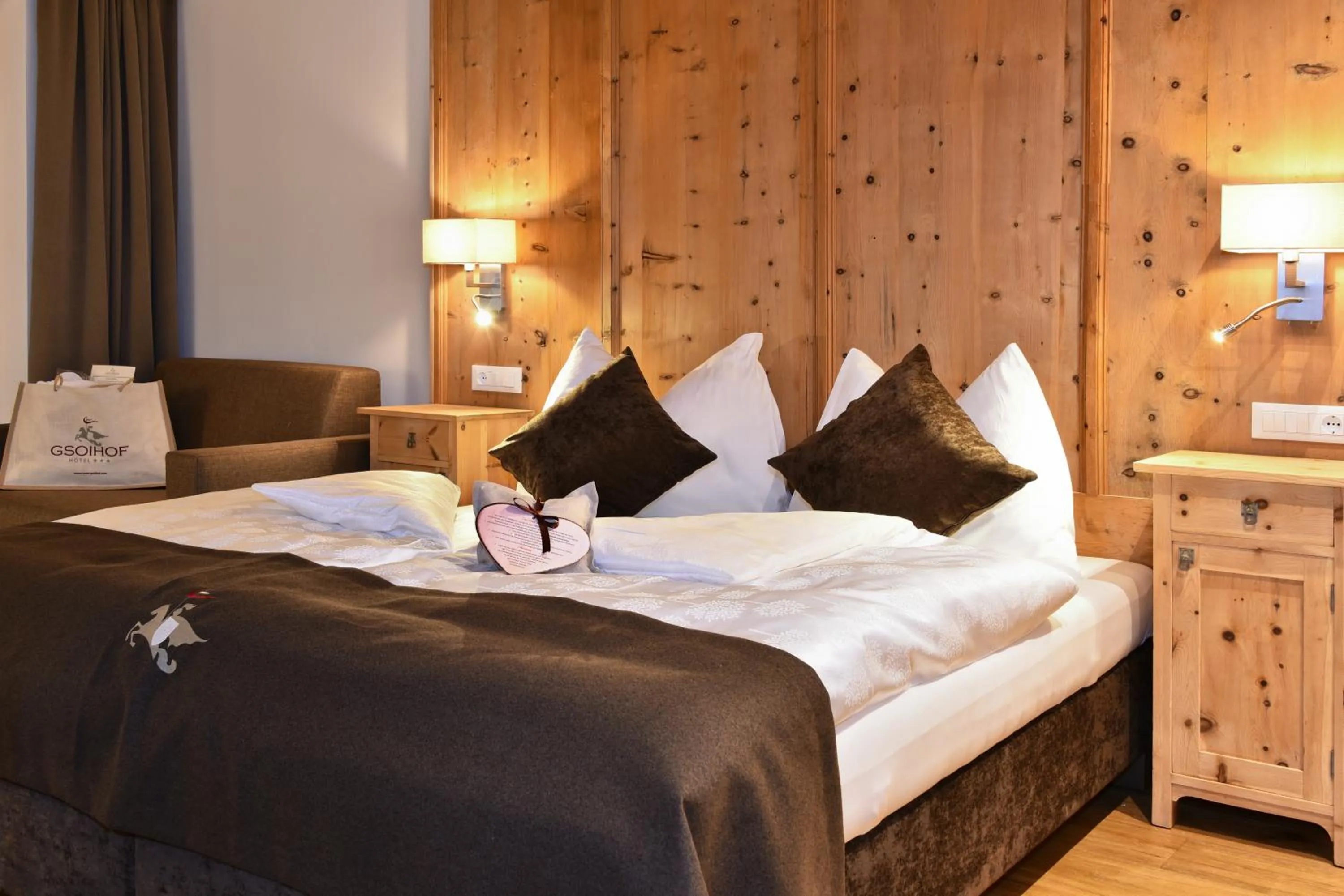 Bed in Hotel Gsoihof