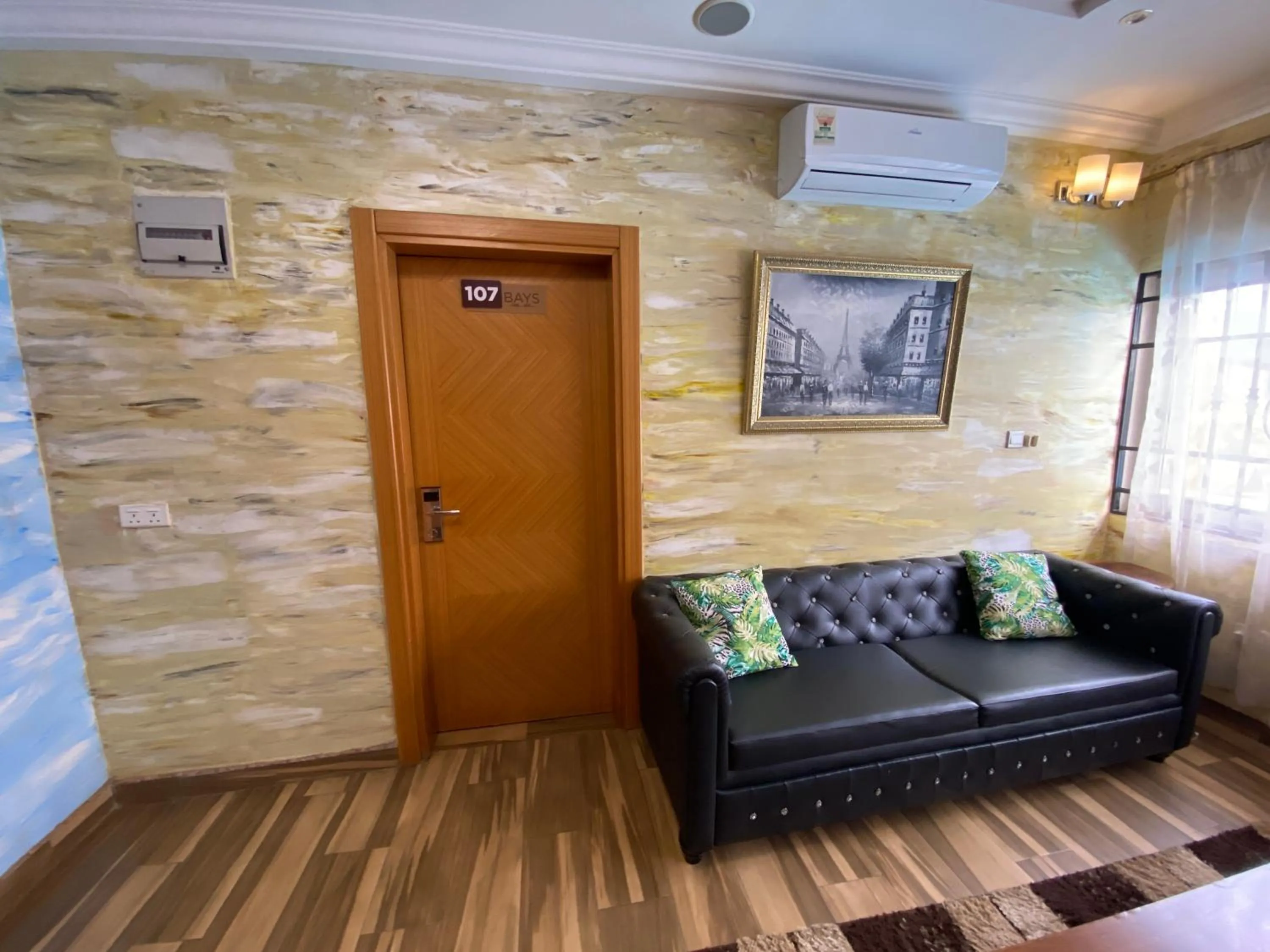 Living room in Bays Lodge, Accra