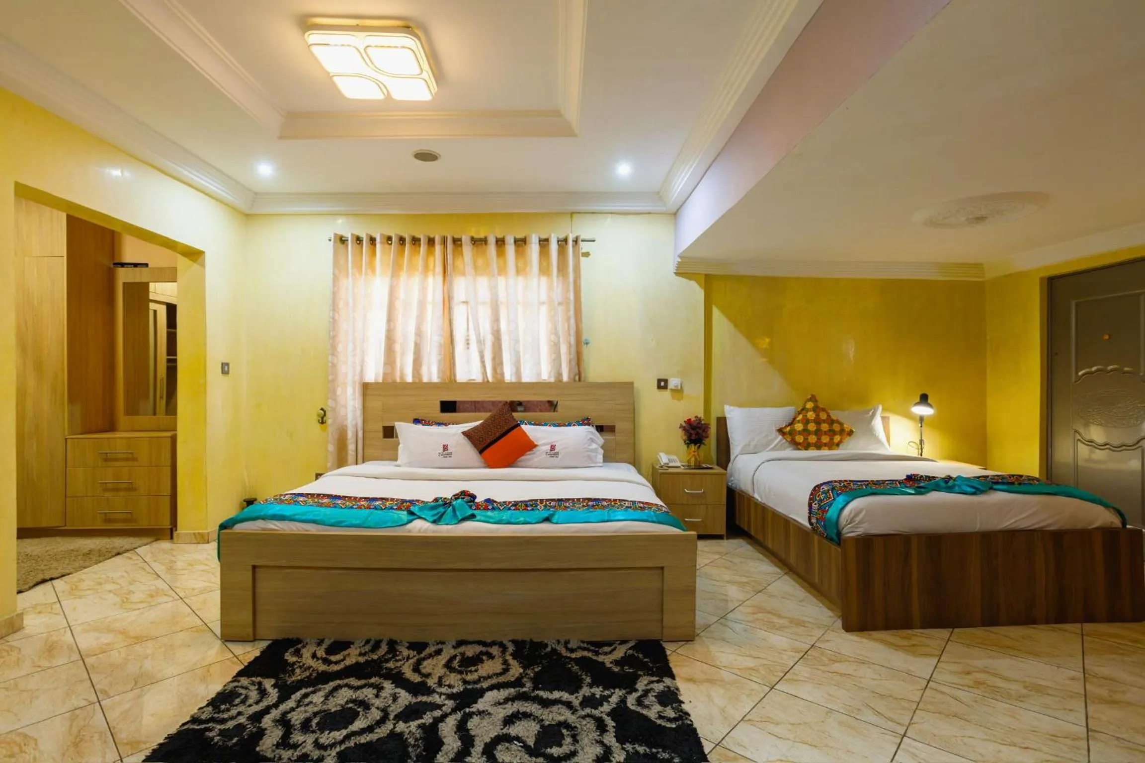 Bed in Bays Lodge, Accra