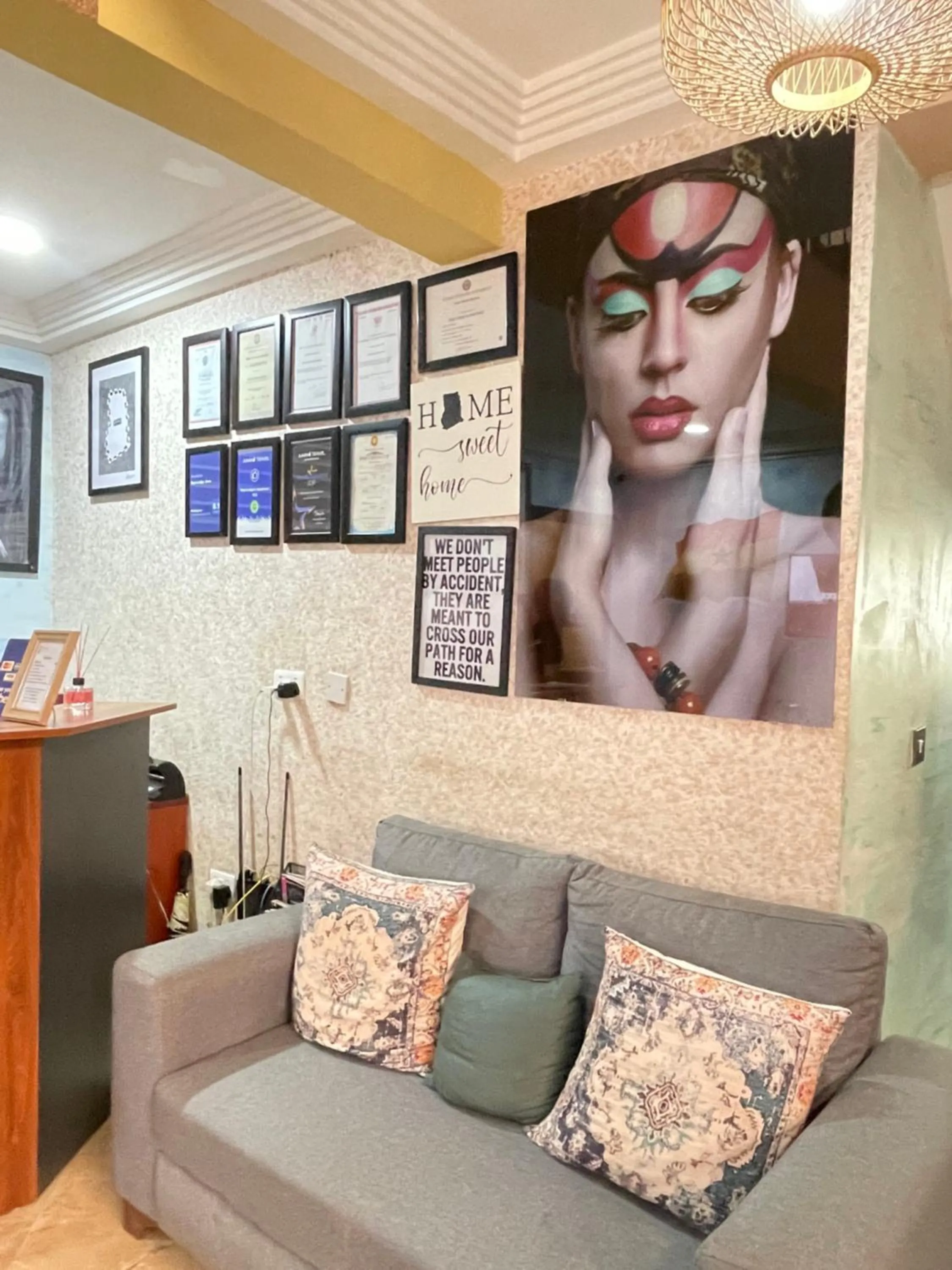 TV and multimedia in Bays Lodge, Accra