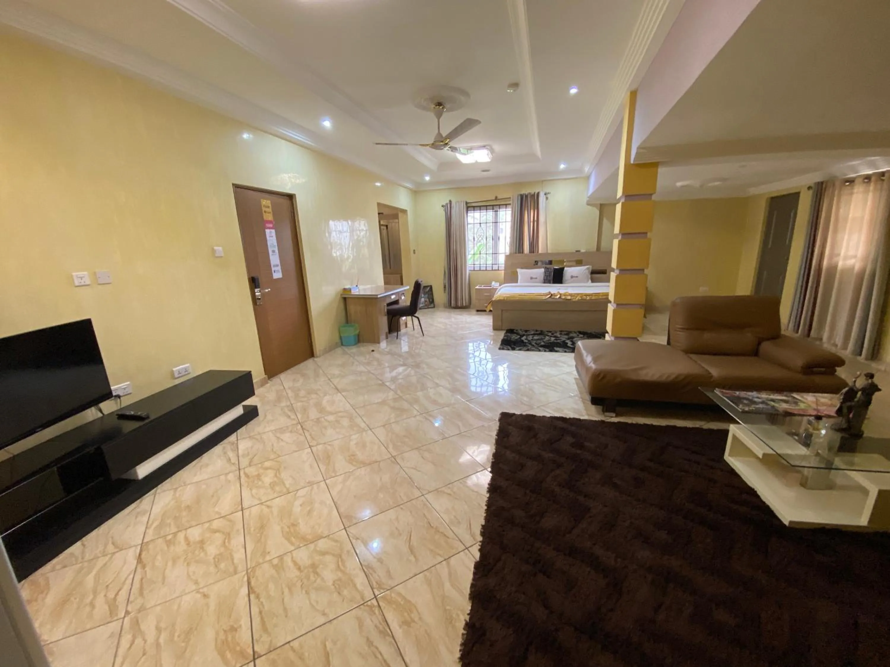 View (from property/room), Bed in Bays Lodge, Accra