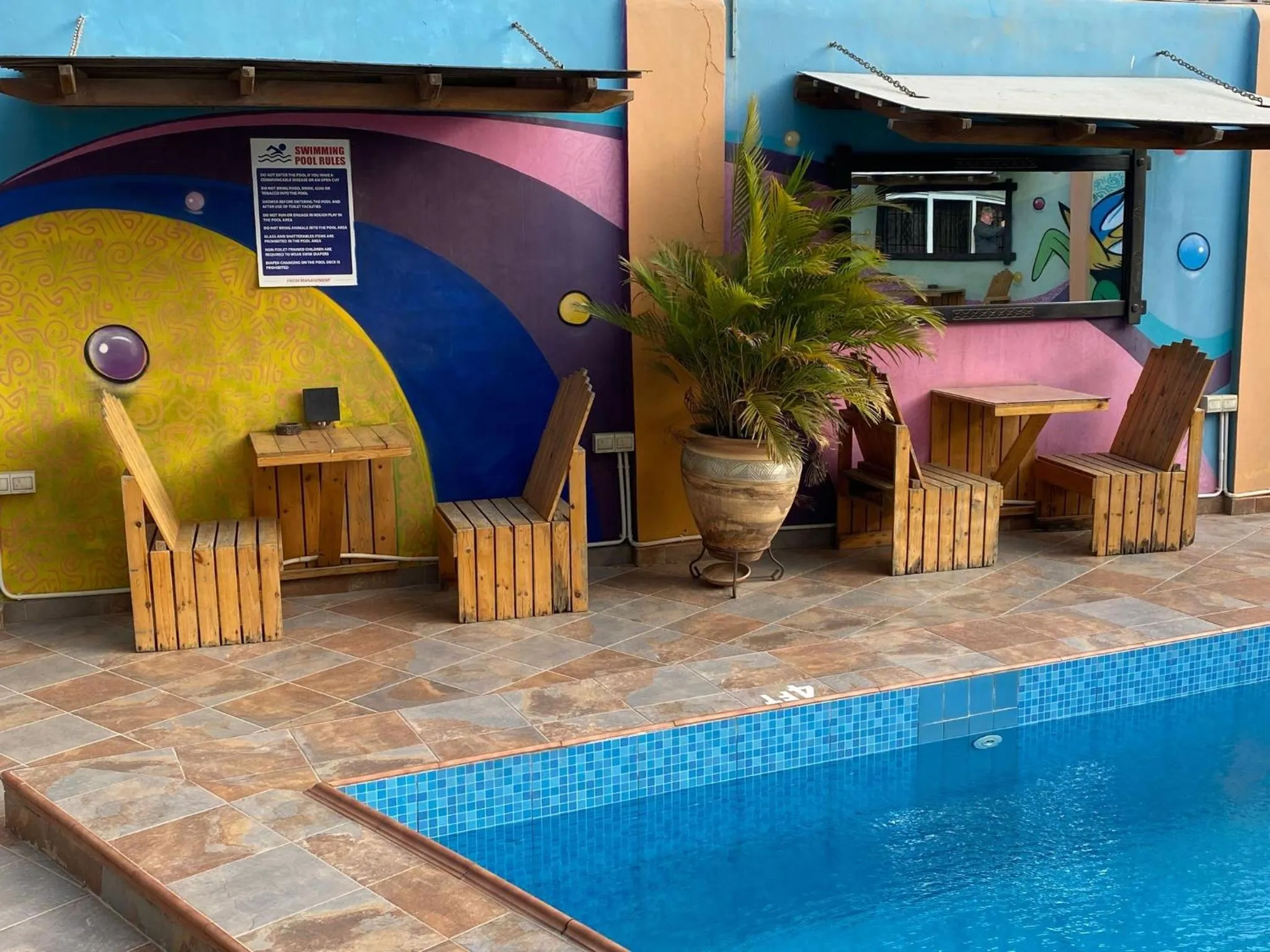 Day in Bays Lodge, Accra