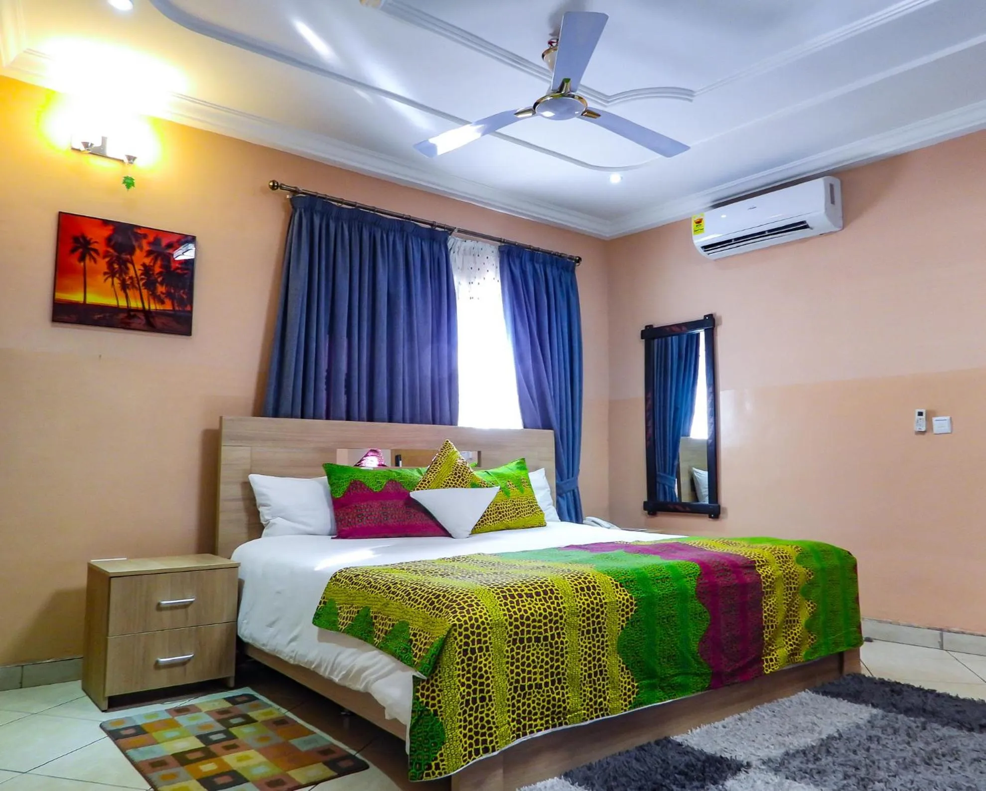 Bed in Bays Lodge, Accra