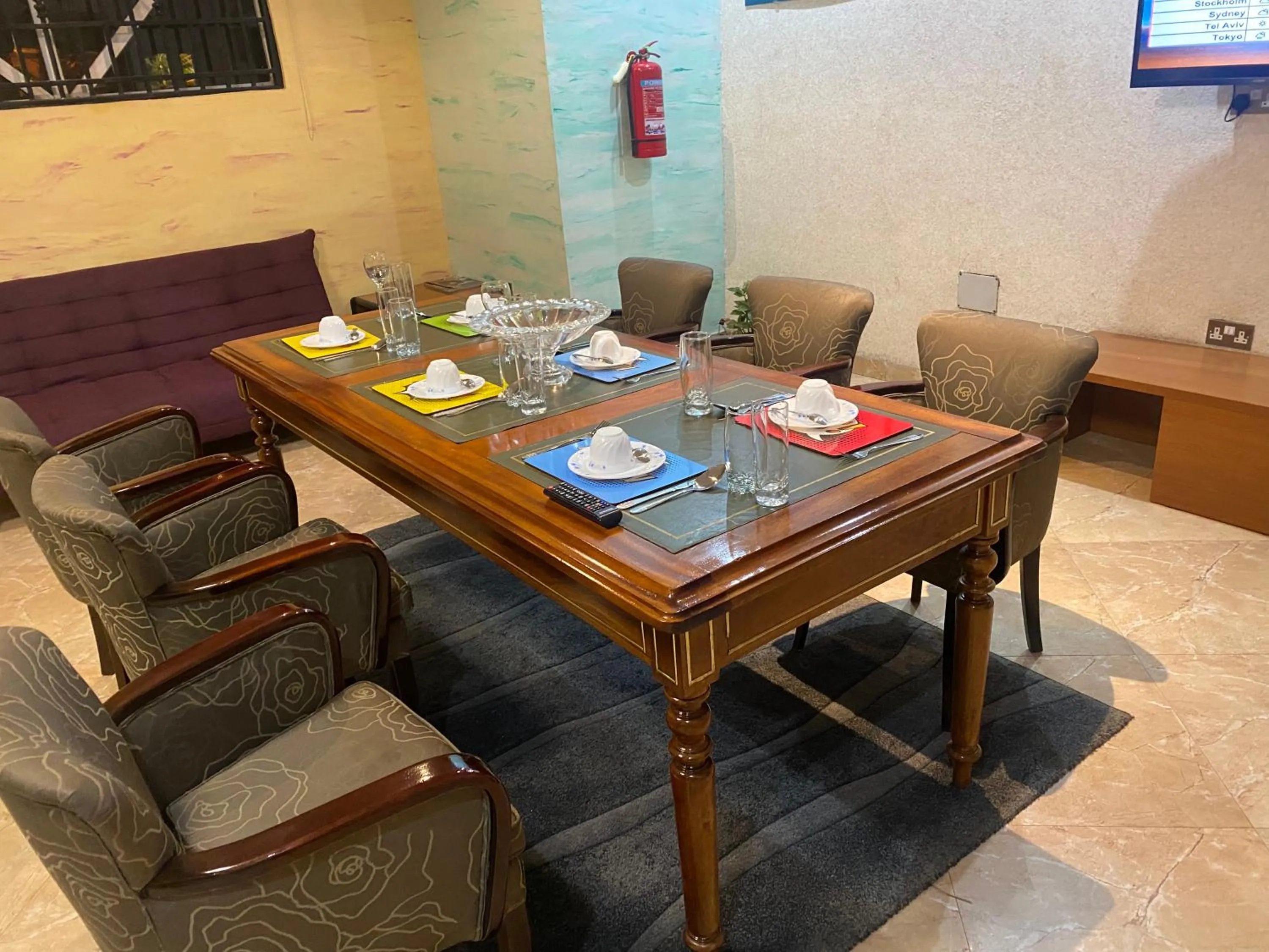 Dining area in Bays Lodge, Accra