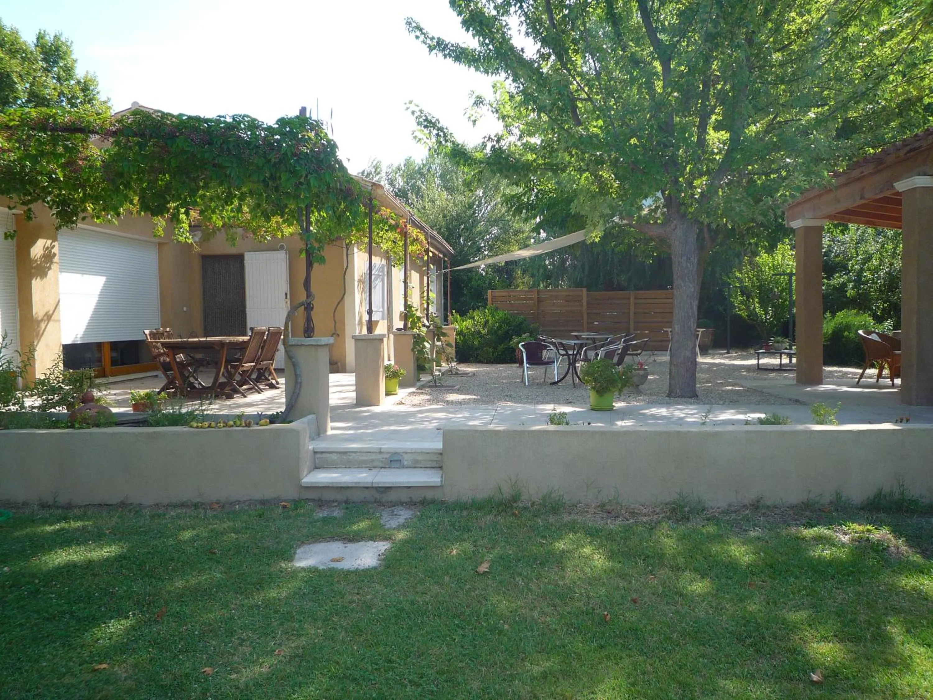 Facade/entrance in L'atelier des Coudelières