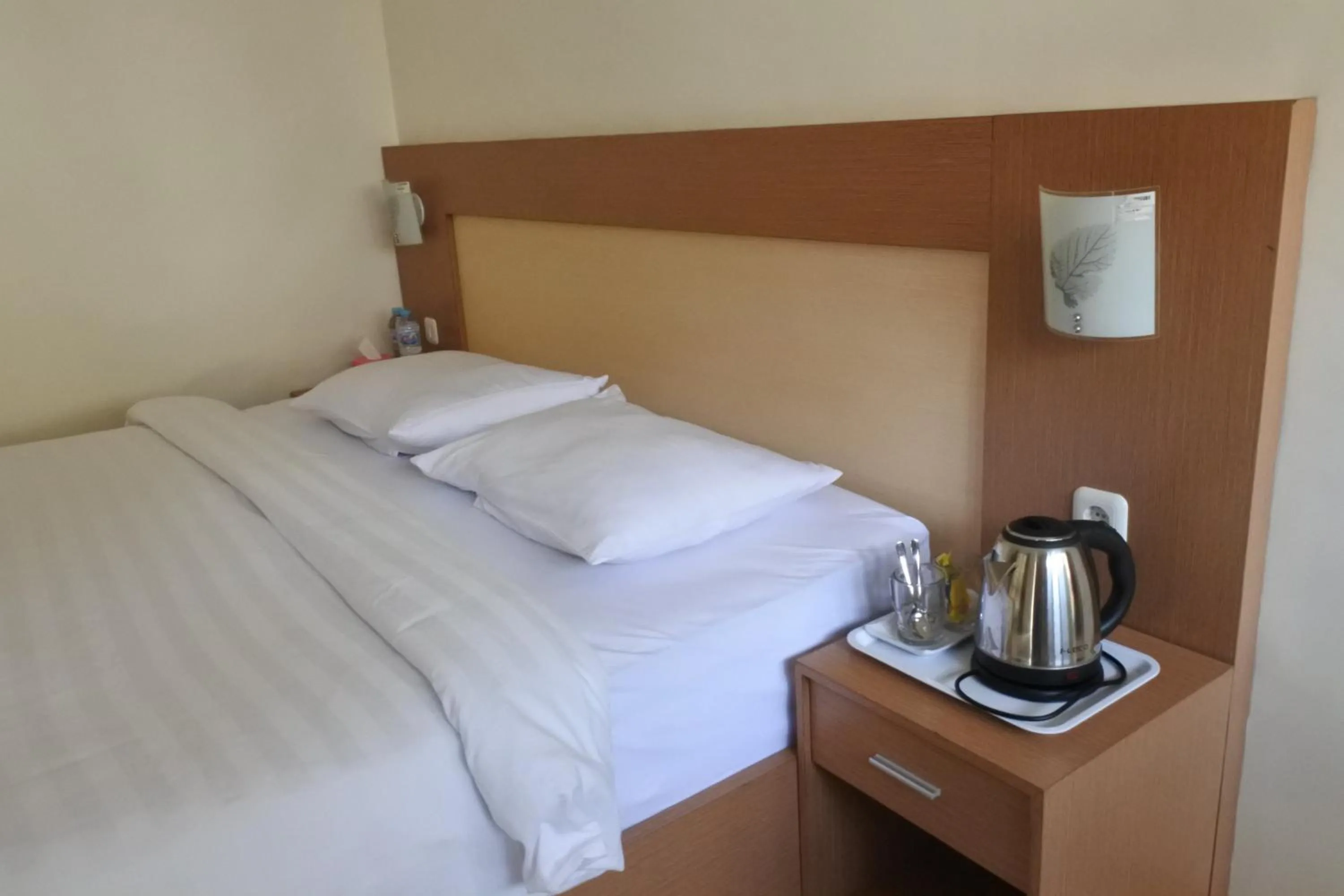 Bedroom, Bed in Morse Guest house