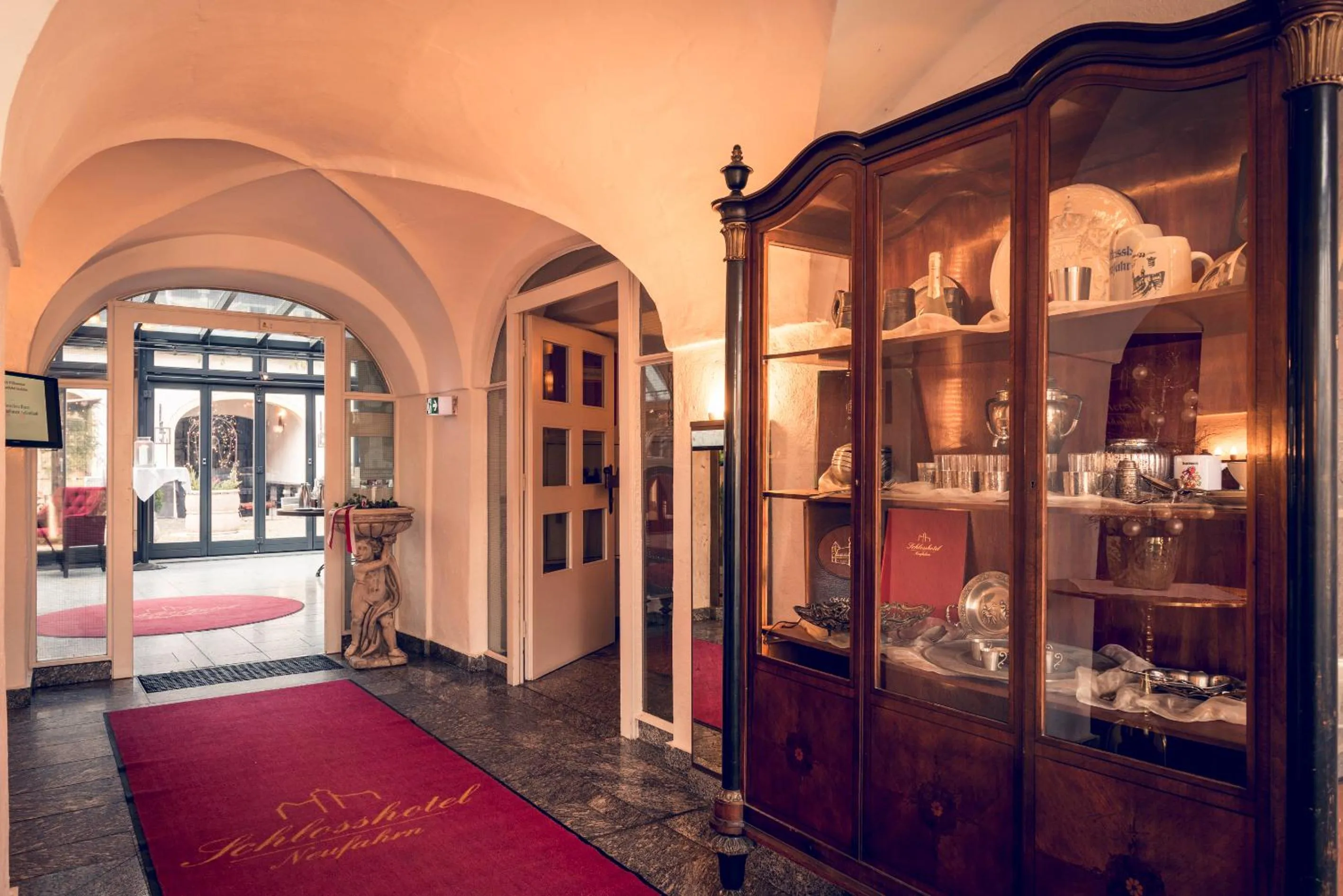 Schlosshotel Neufahrn