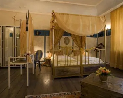 Bed in Schlosshotel Neufahrn