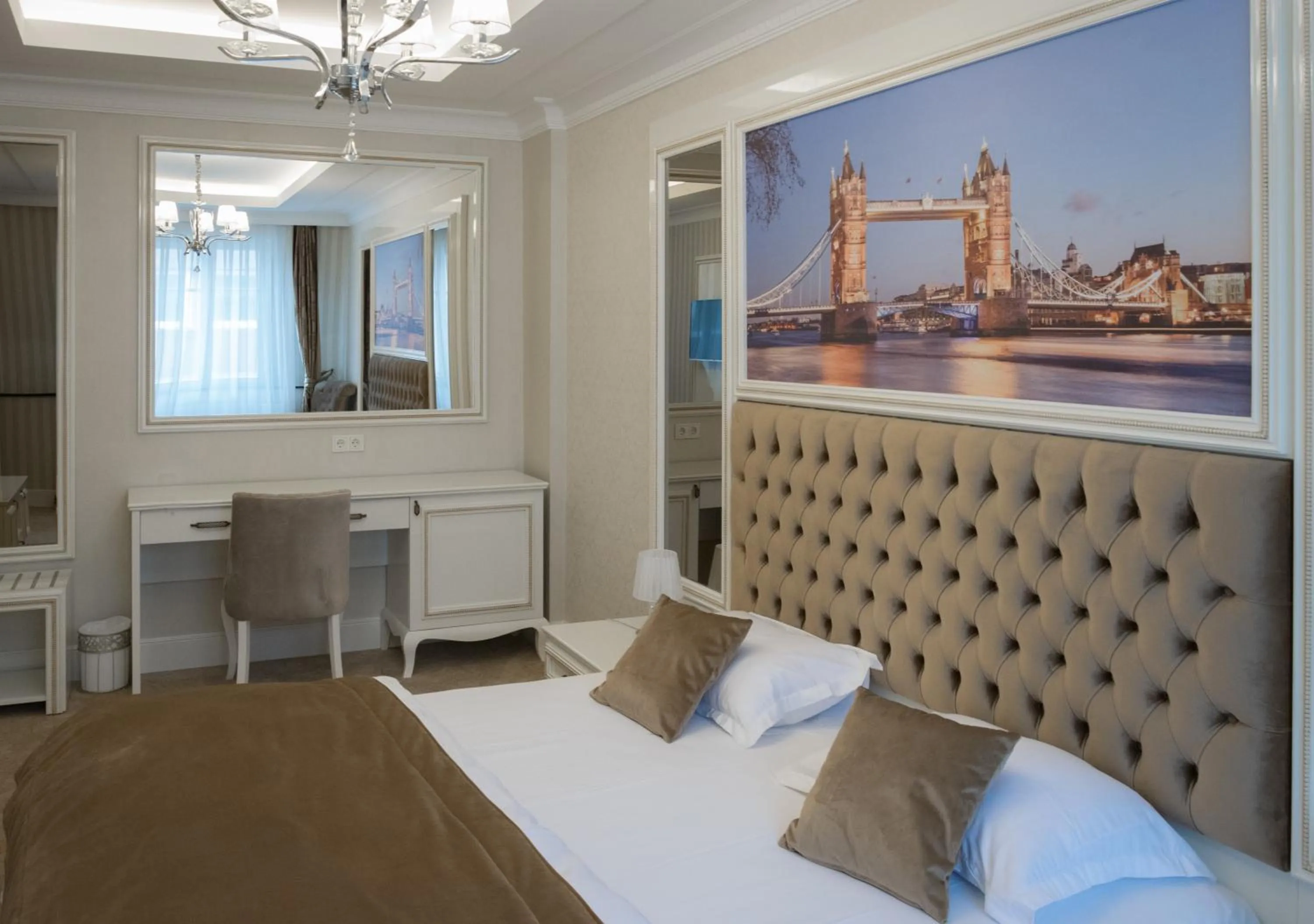 Photo of the whole room, Bed in Hotel Amts-Apotheke