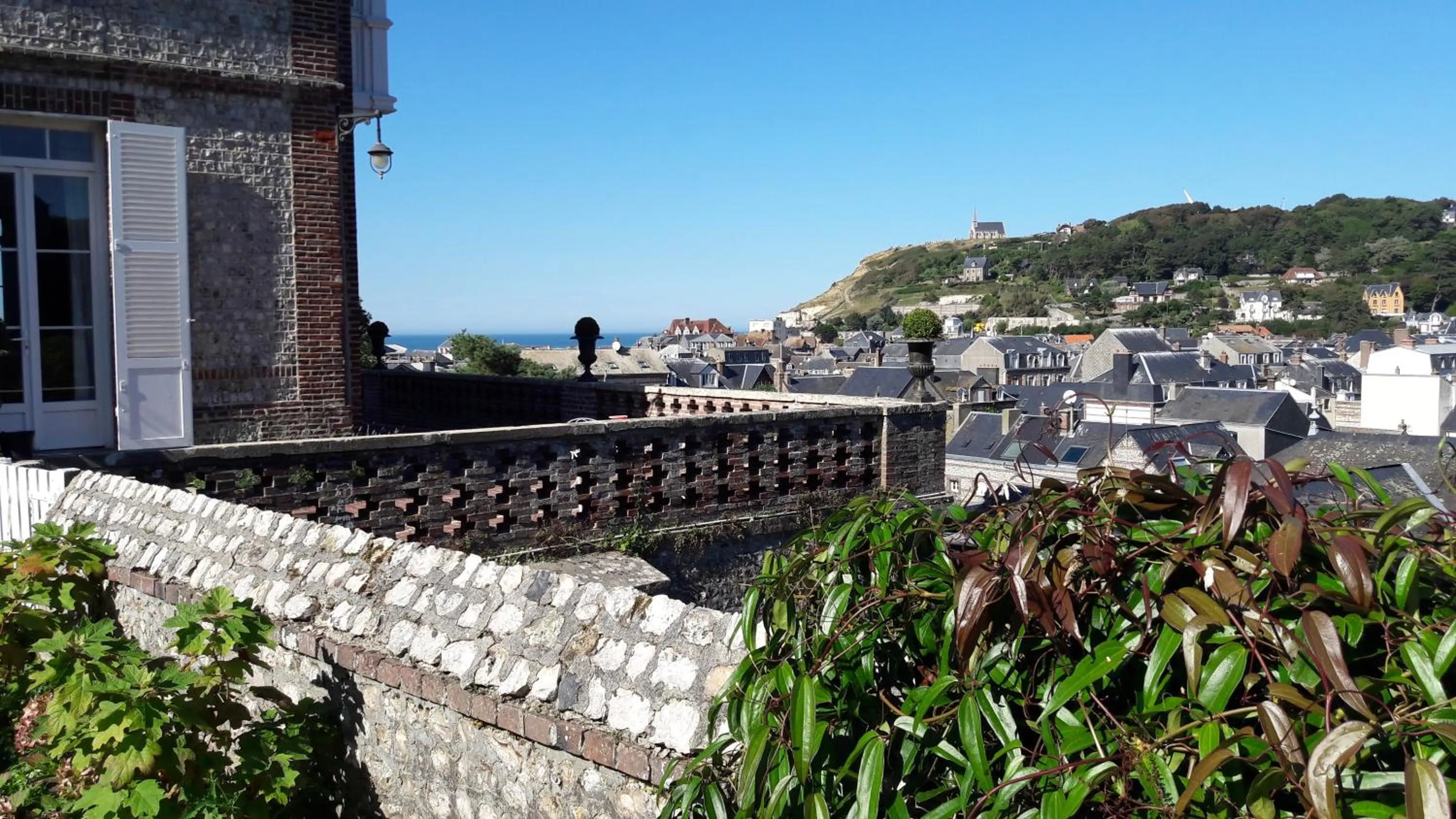 City view in Castel De La Terrasse