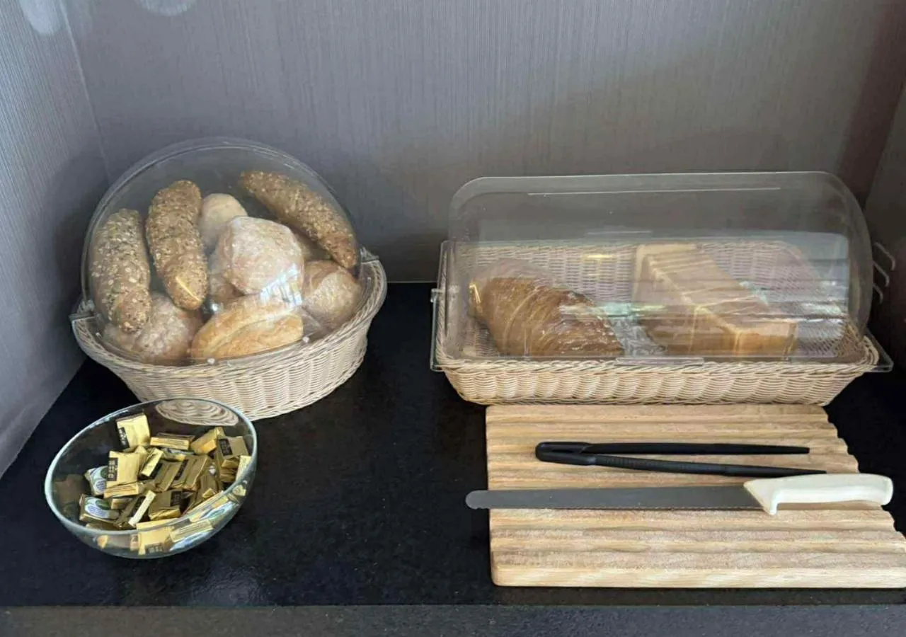 Restaurant/places to eat in Hotel Imperiale