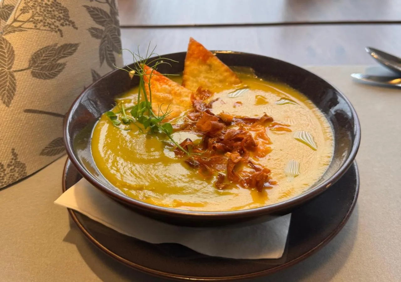 Restaurant/places to eat in Hotel Imperiale