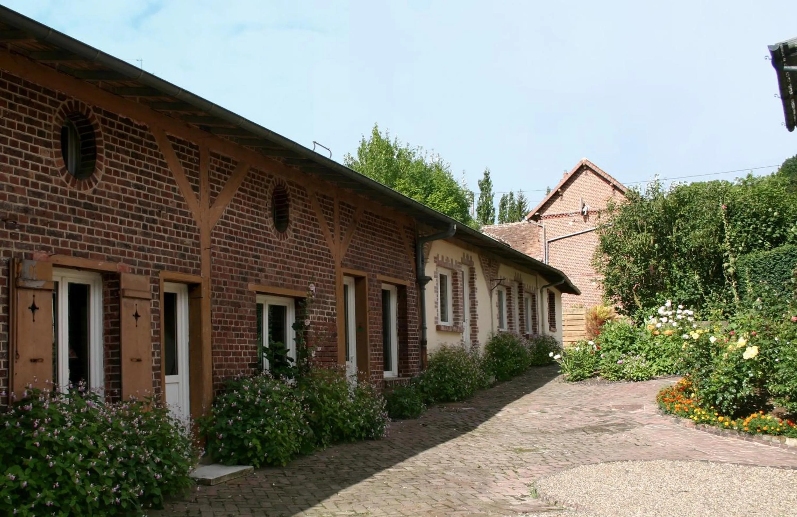 Property building in Le Beauvaisis