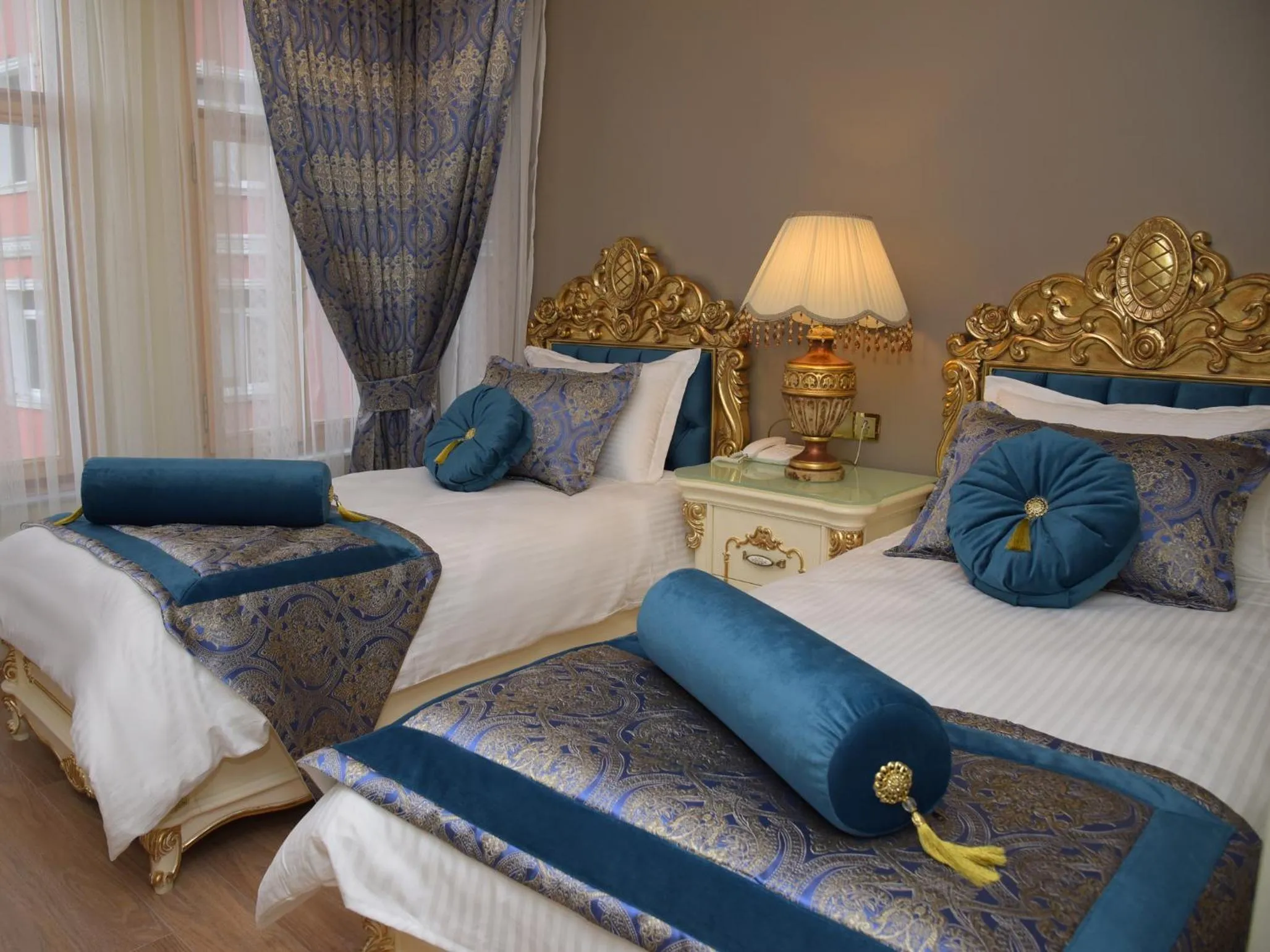 Bed in İstasyon Hotel