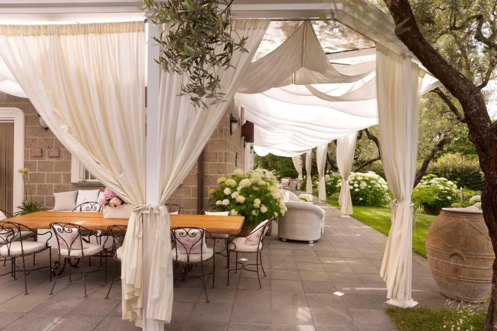 Patio in Villa Annabelle