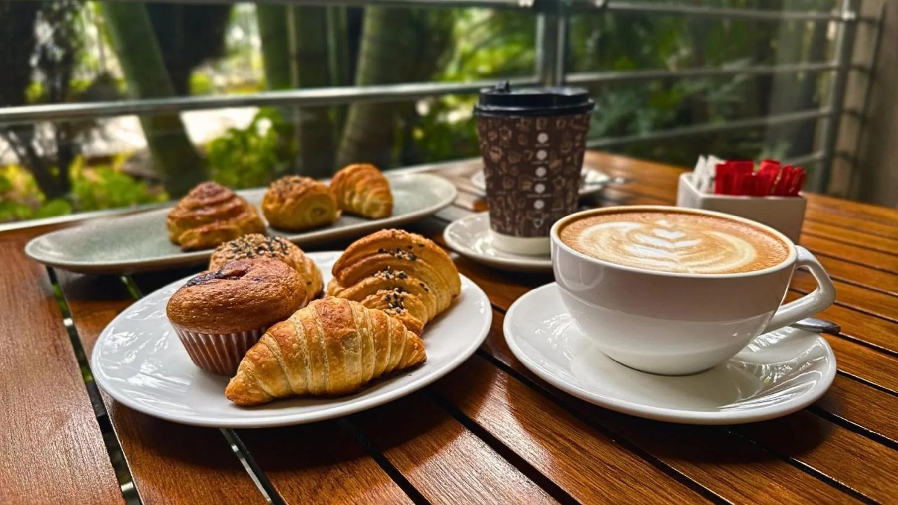 Restaurant/places to eat in Crowne Plaza Nairobi Airport by IHG