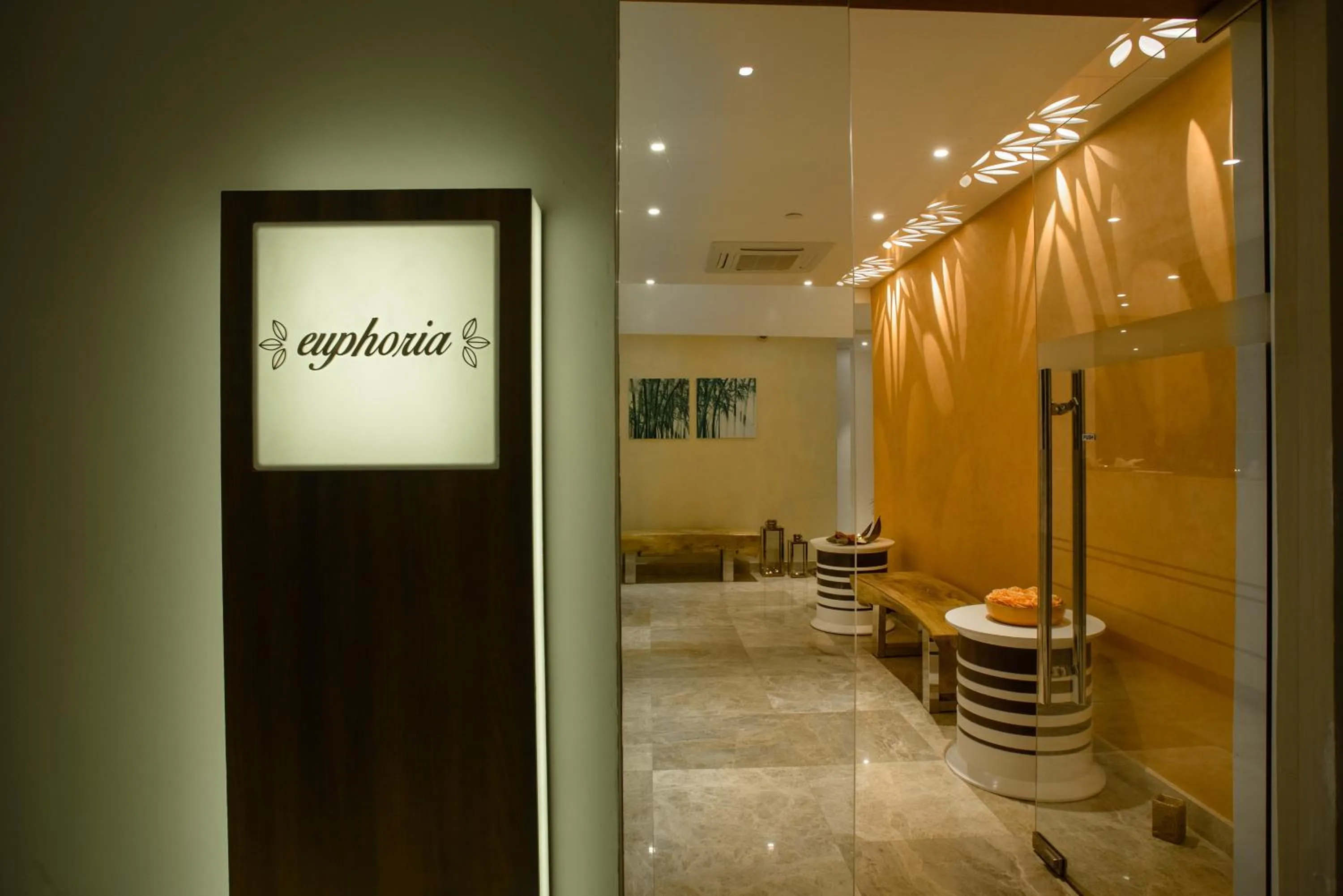 Spa and wellness centre/facilities in Crowne Plaza Nairobi Airport by IHG