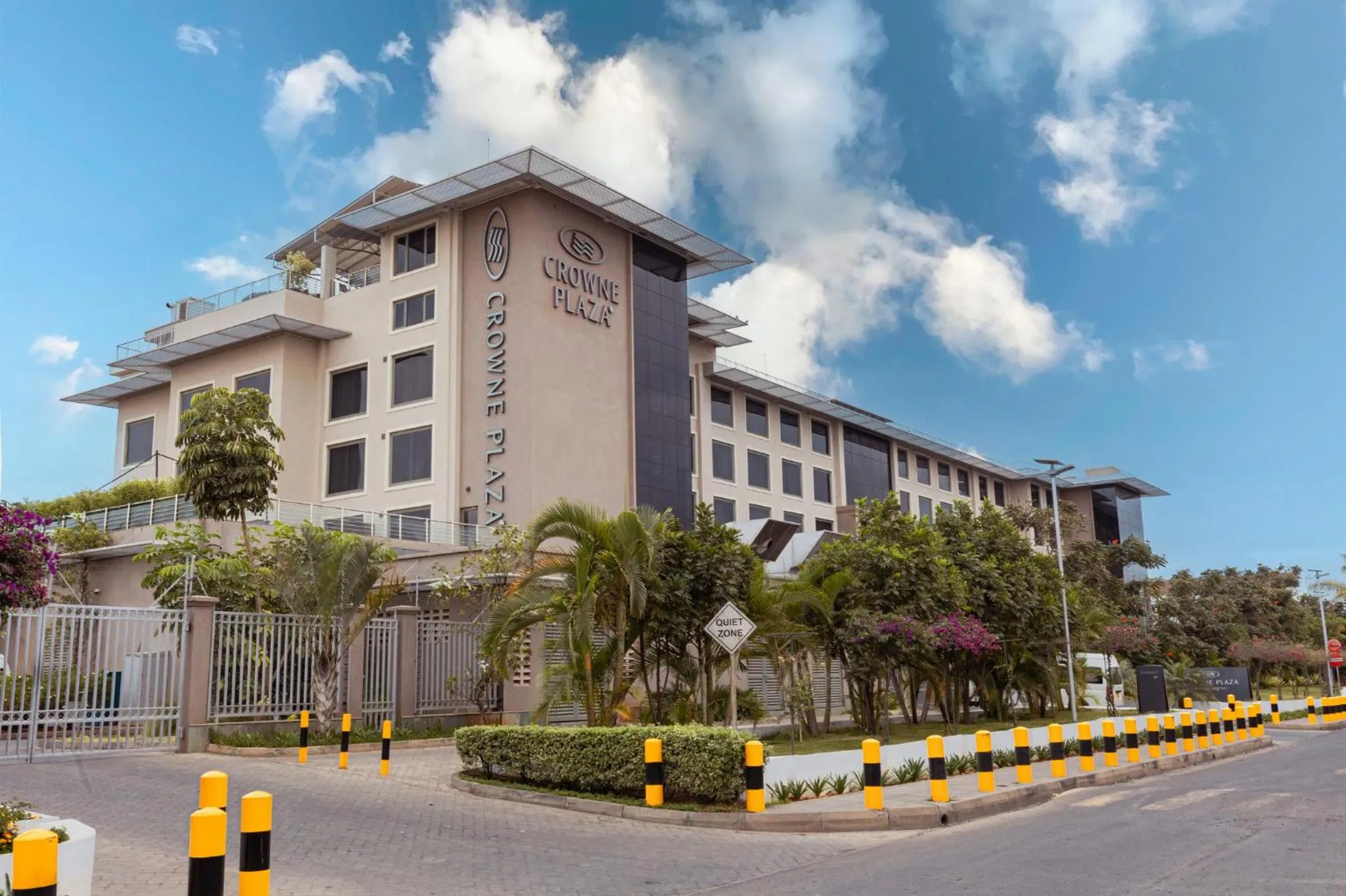 Property building in Crowne Plaza Nairobi Airport by IHG
