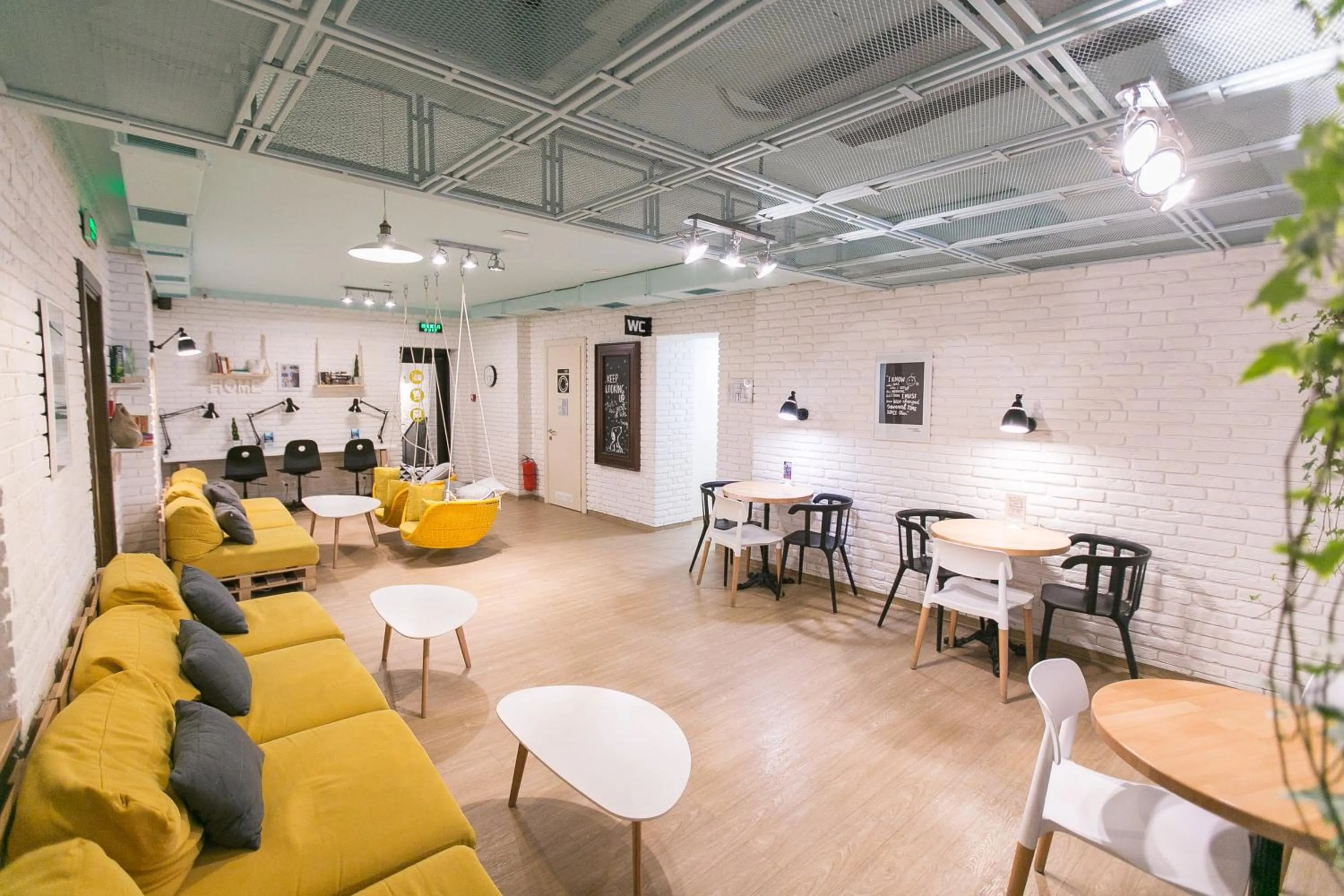 Lounge or bar in DREAM Hostel Lviv